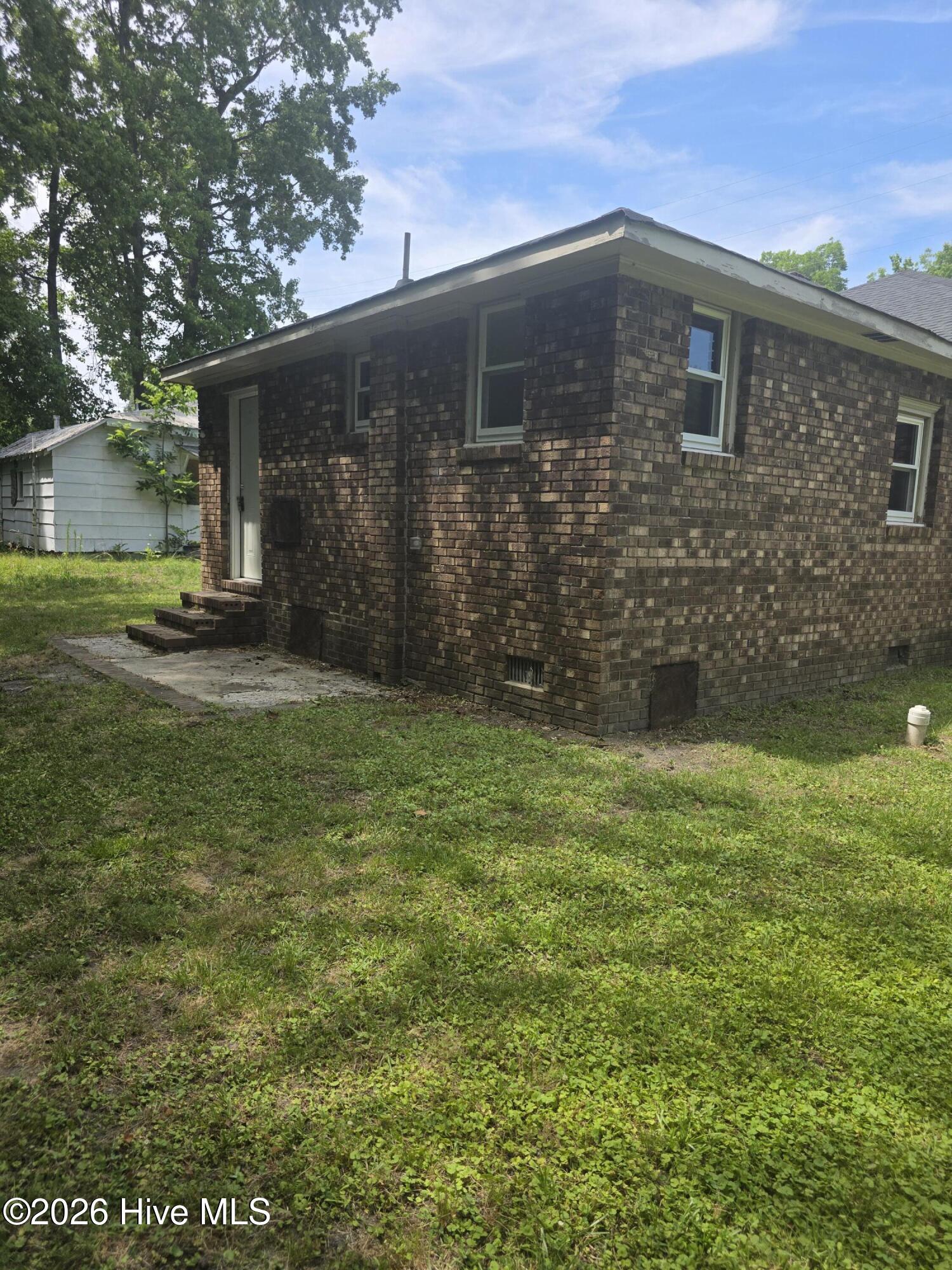 113 Cedar Street Property Photo 14