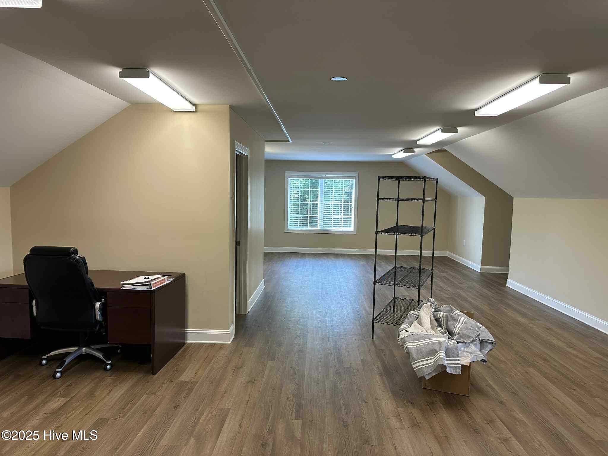 4725 Country Club Road Property Photo 12