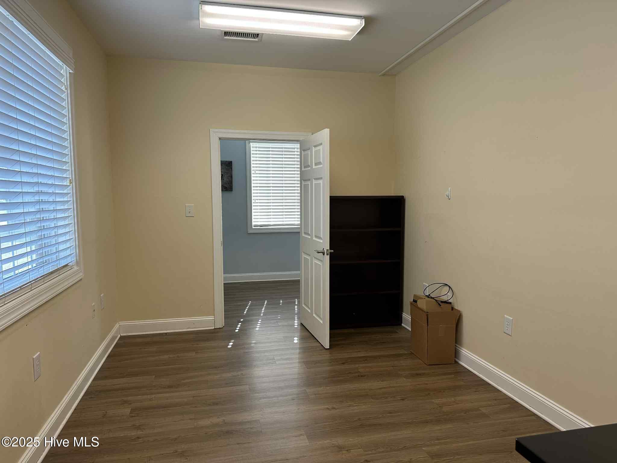 4725 Country Club Road Property Photo 10