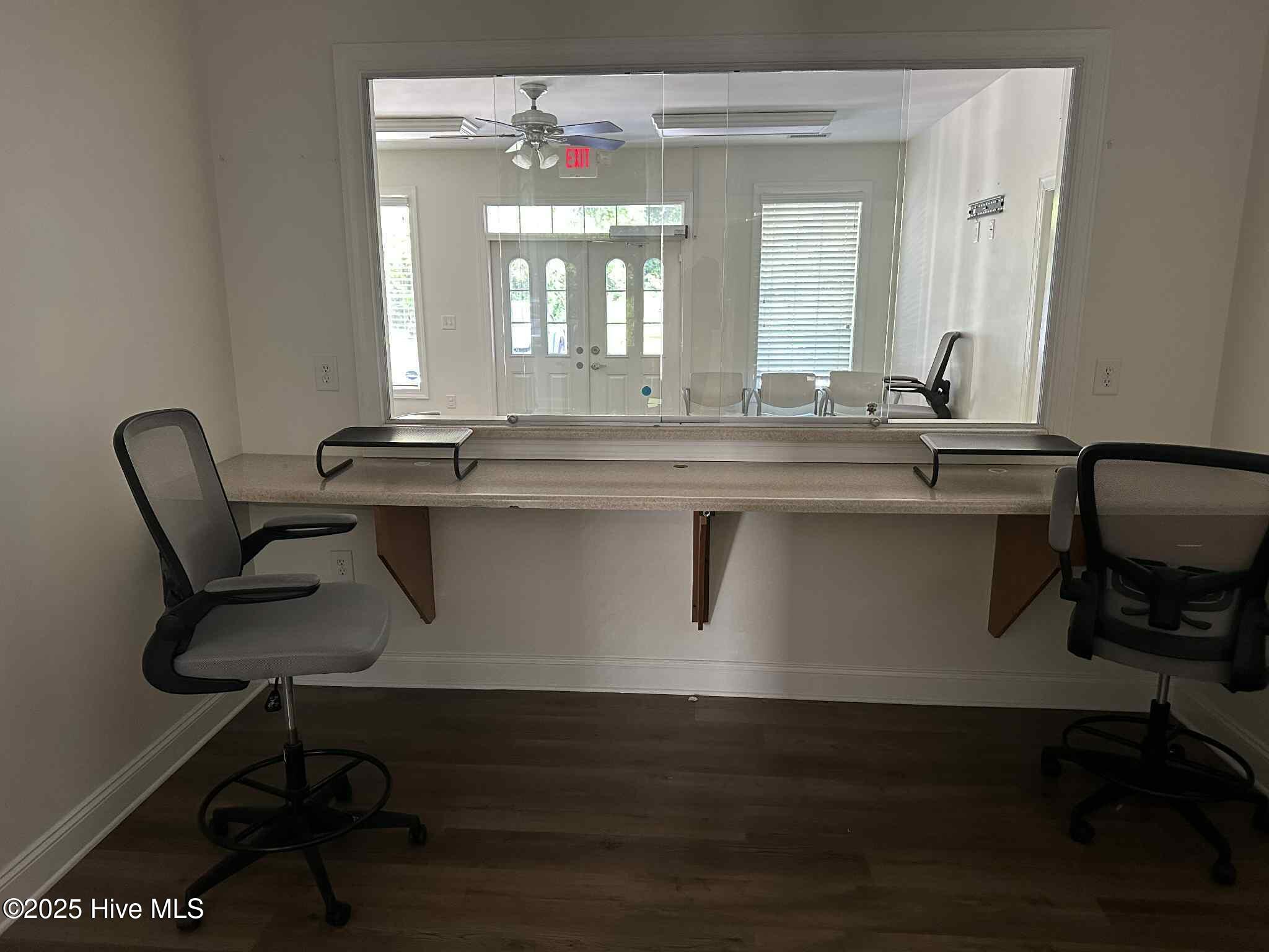4725 Country Club Road Property Photo 12