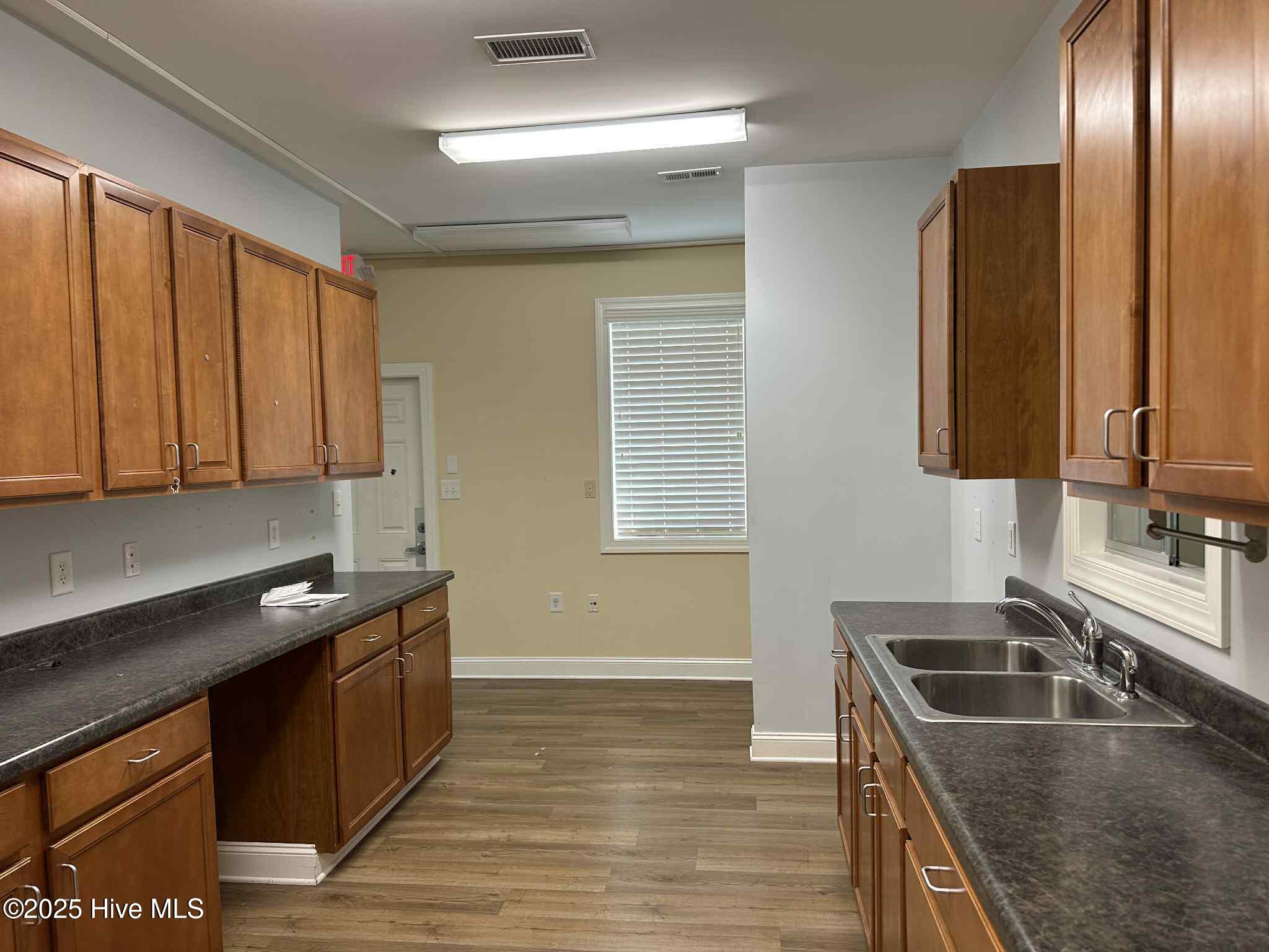 4725 Country Club Road Property Photo 19
