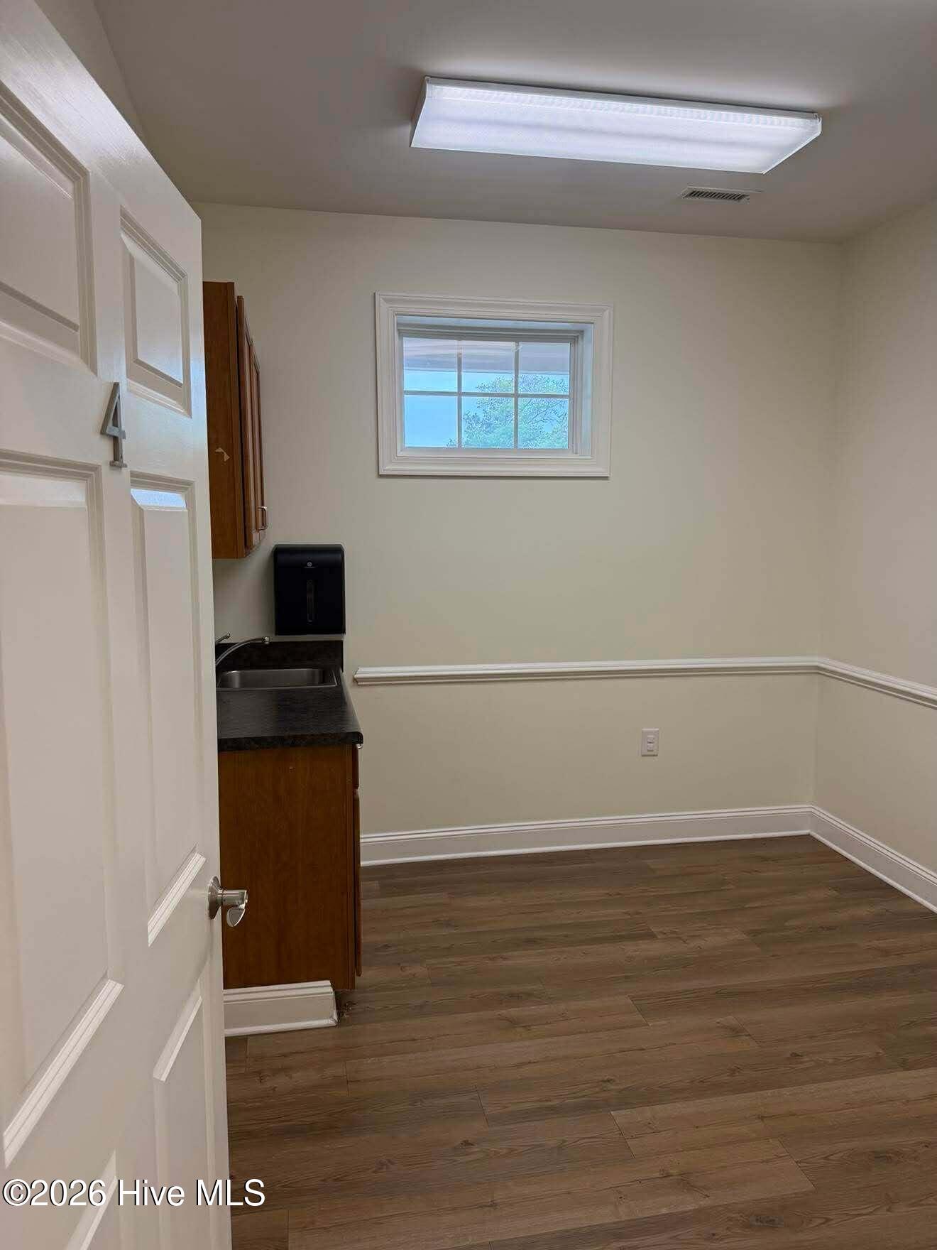 4725 Country Club Road Property Photo 32