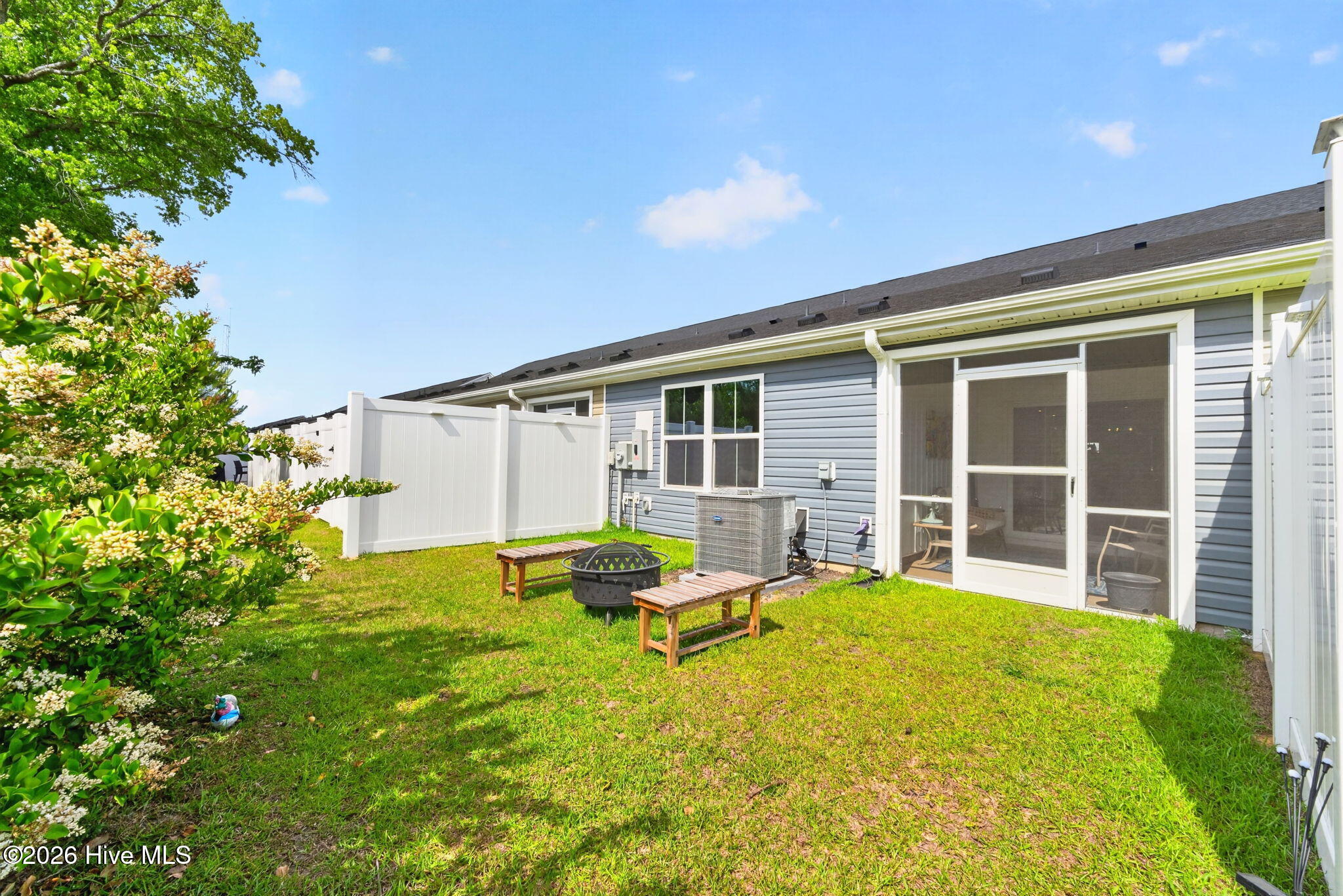 2063 Parow Lane Nw Property Photo 4