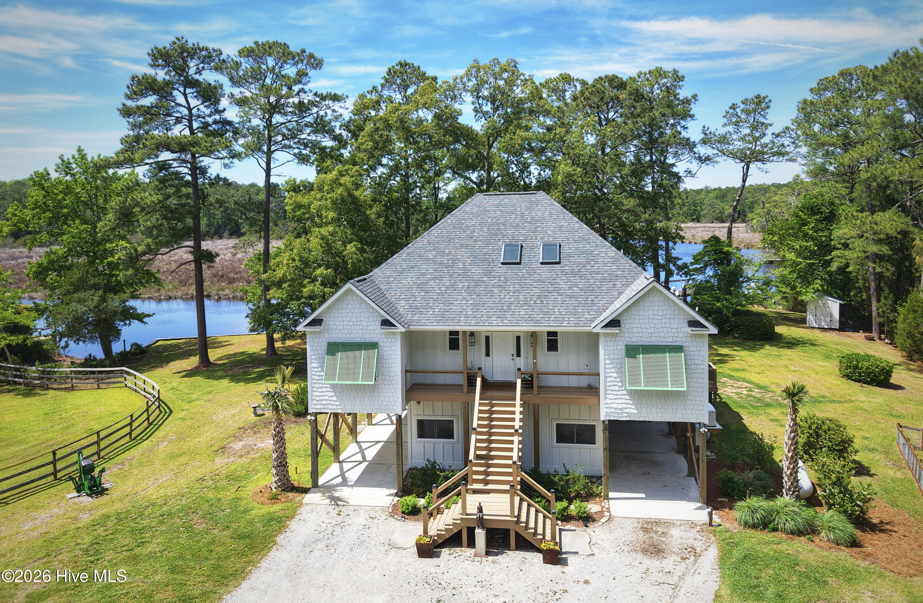 1002 Howells Road Property Photo 2