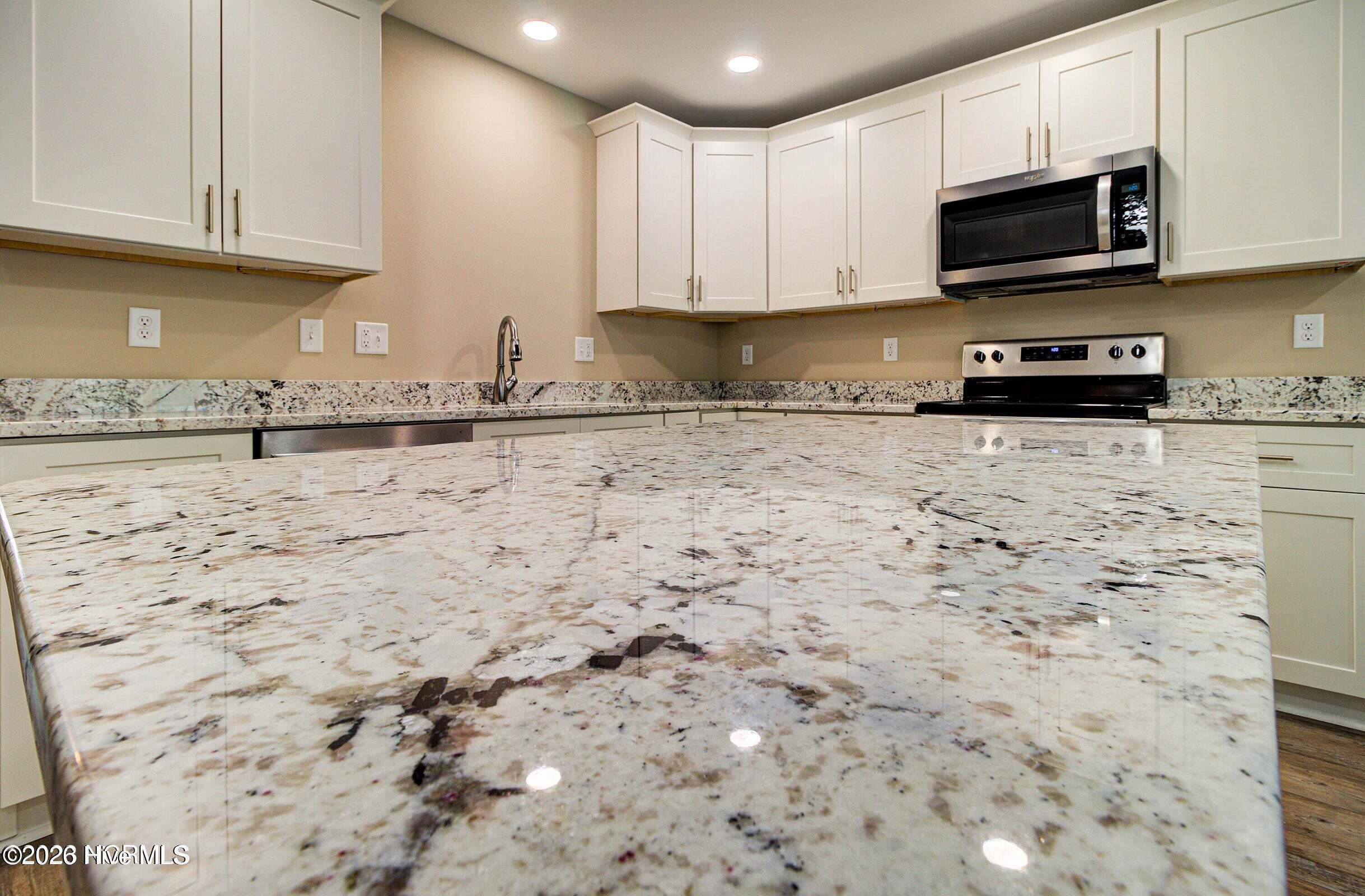 2044 N Tanglewood Drive Sw Property Photo 12