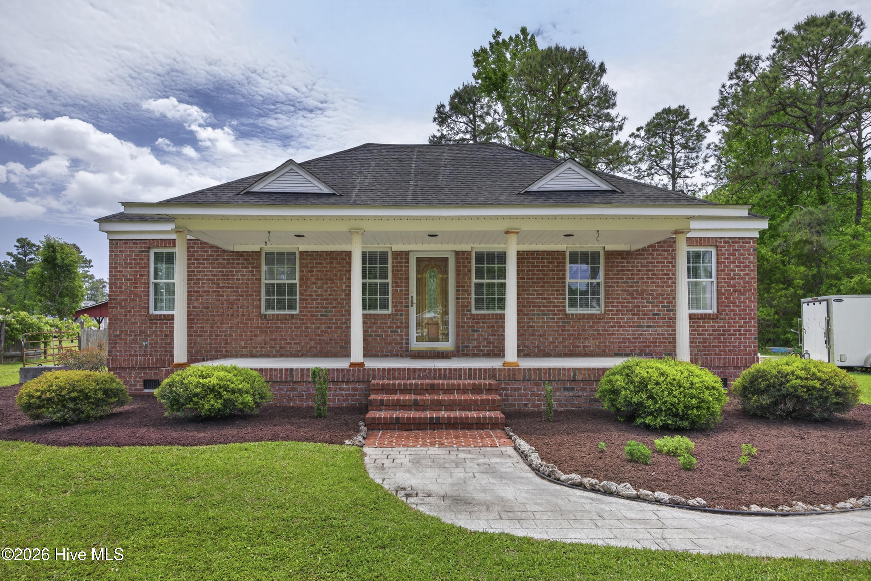 575 Island Creek Road Property Photo 4