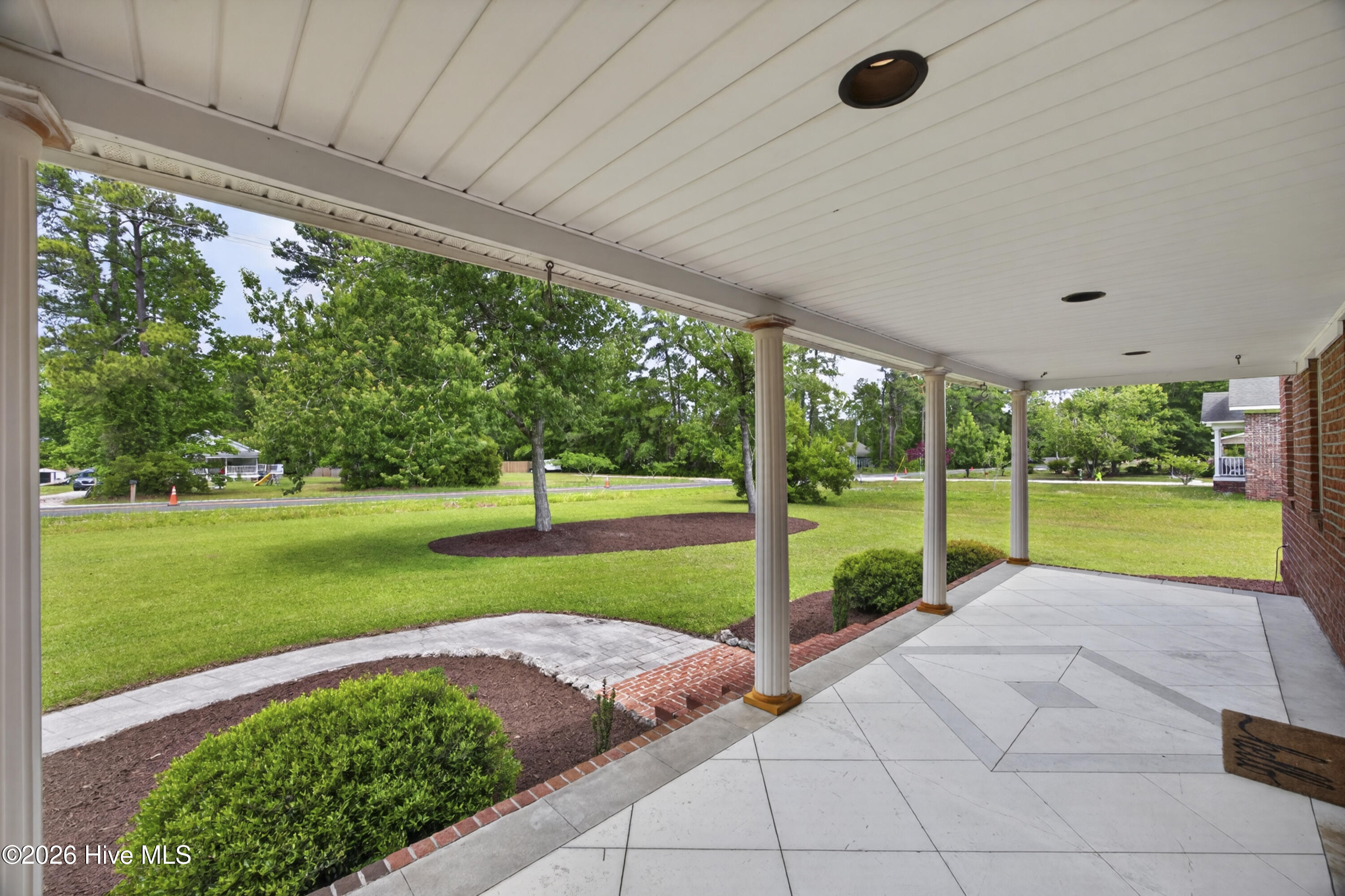 575 Island Creek Road Property Photo 9