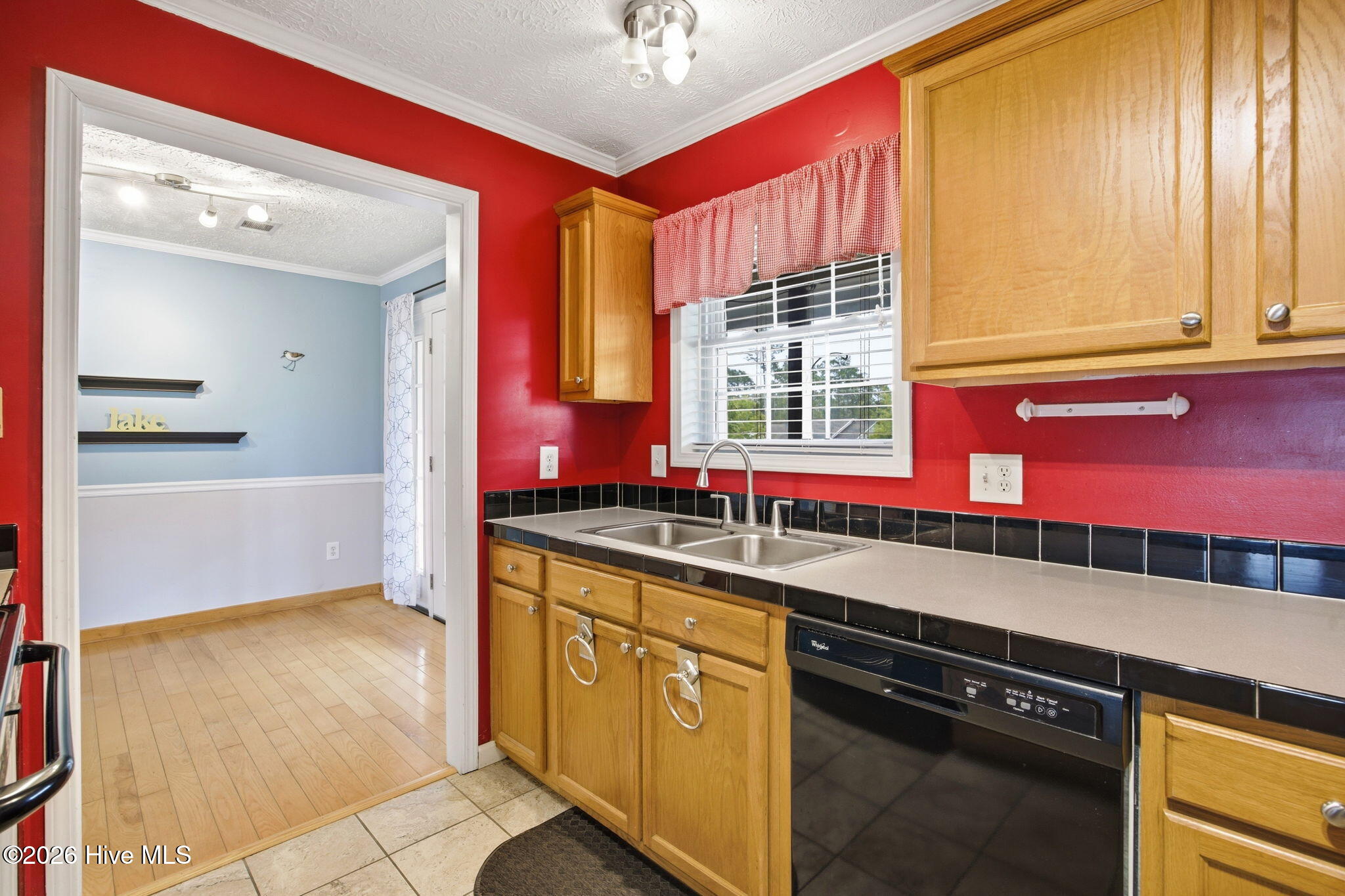 354 W South Shore Drive Property Photo 16