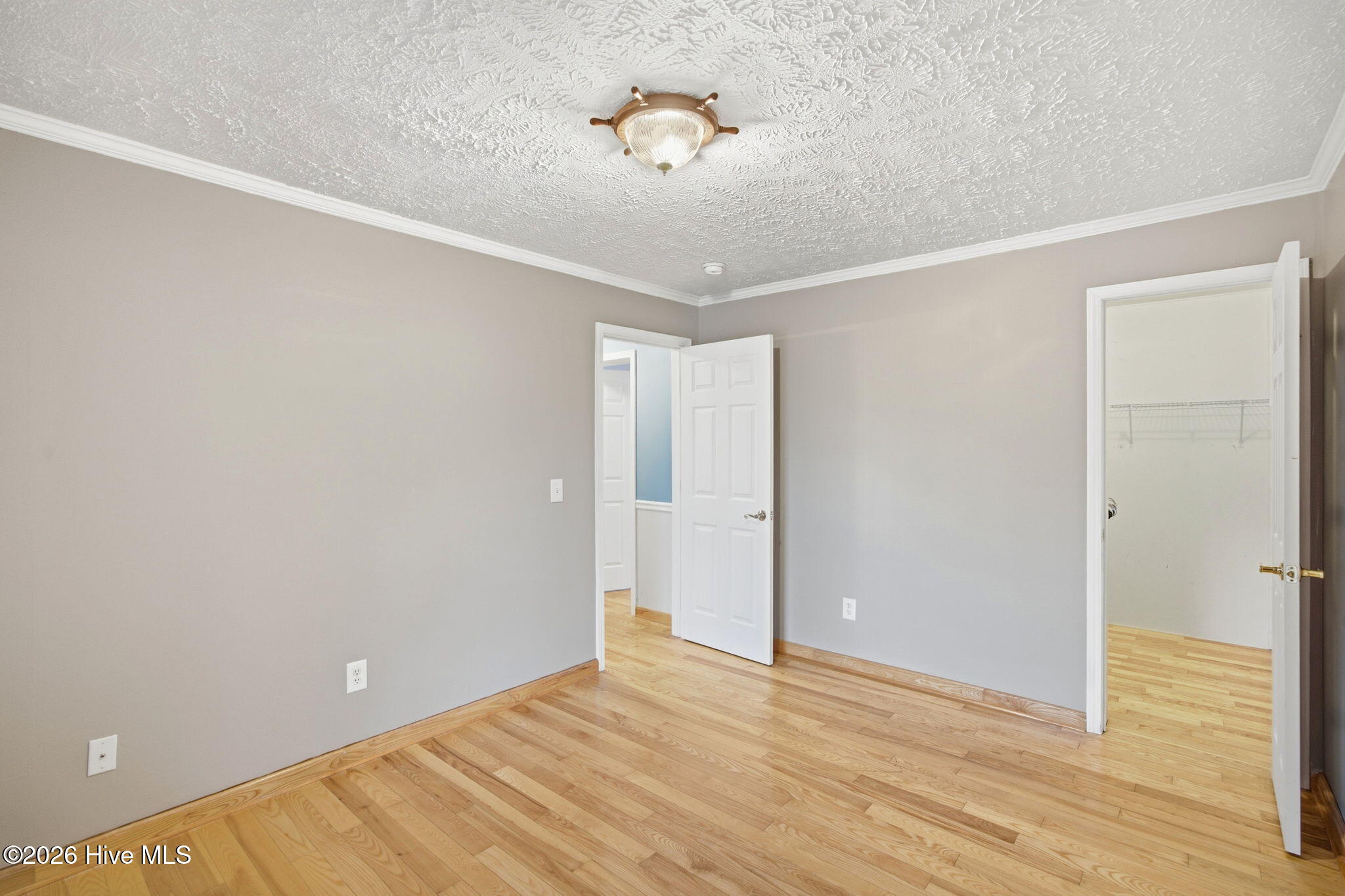 354 W South Shore Drive Property Photo 28