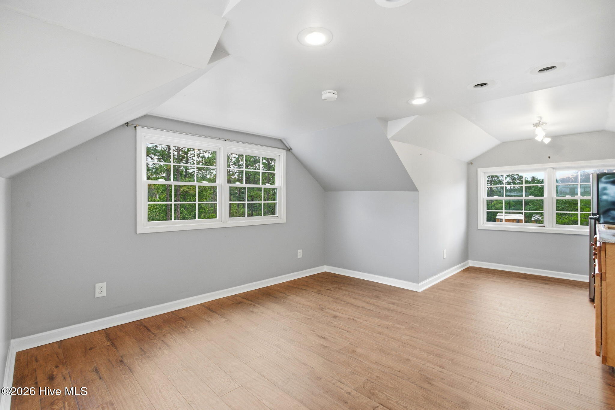 354 W South Shore Drive Property Photo 29
