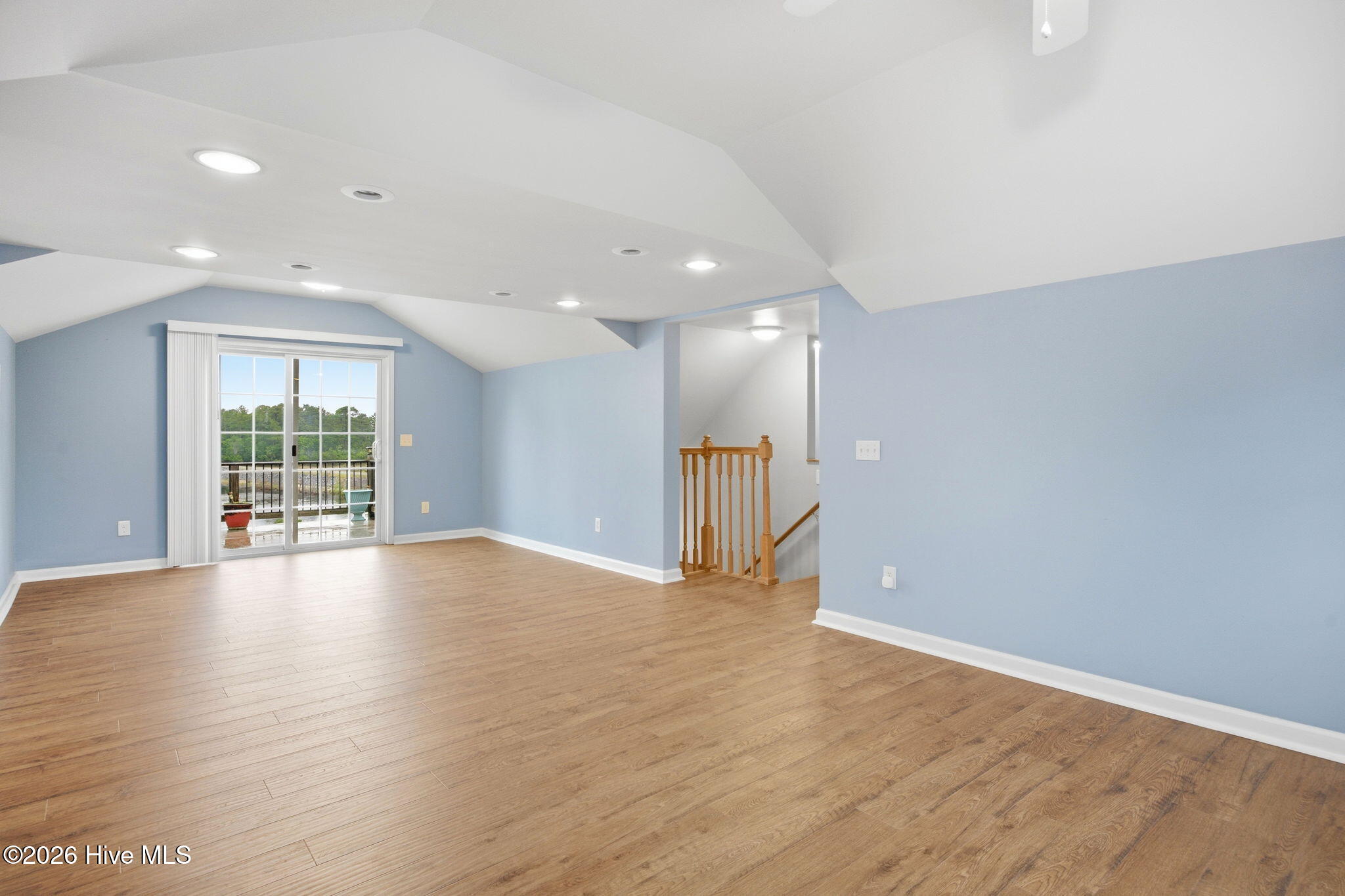 354 W South Shore Drive Property Photo 32