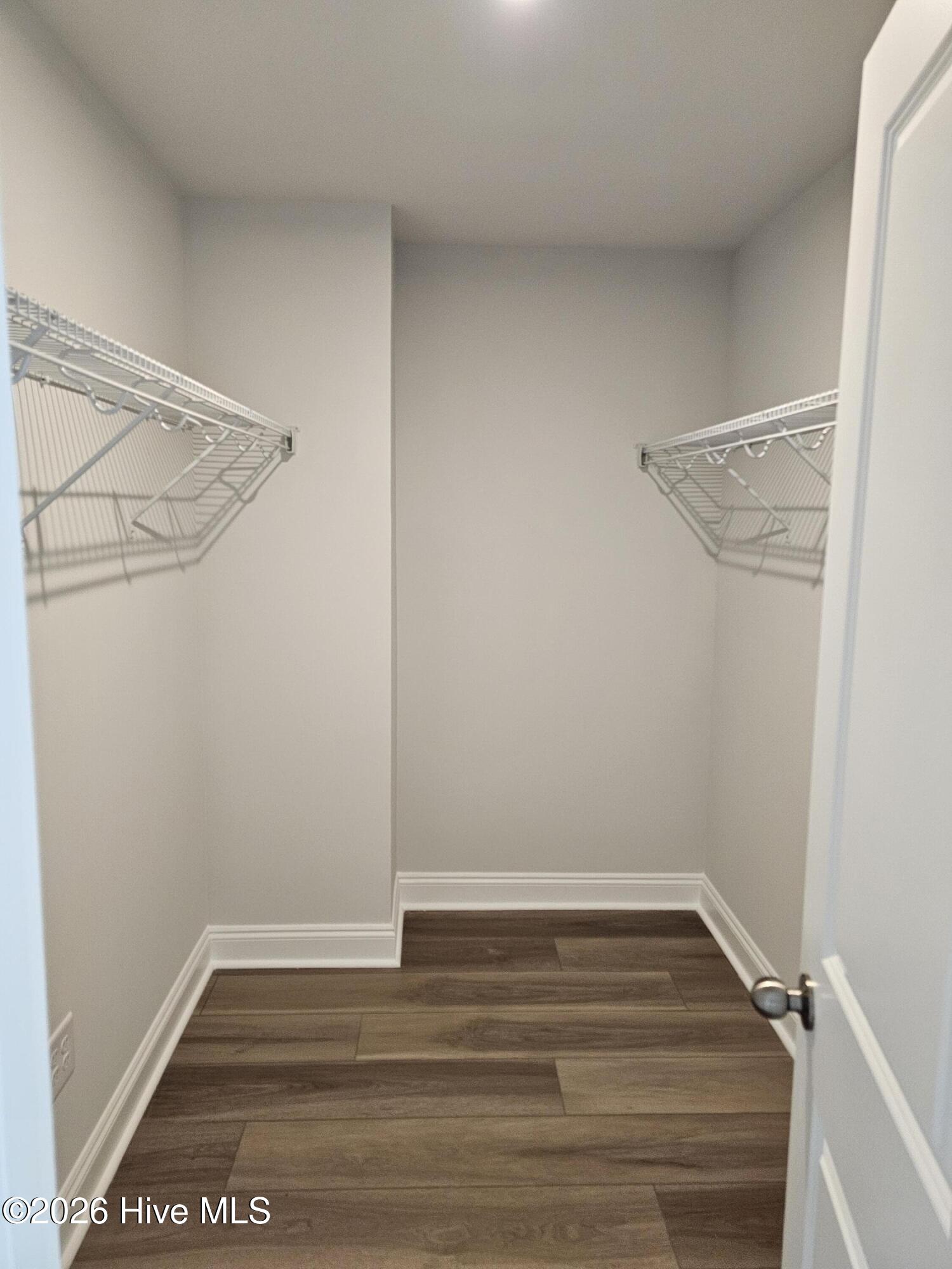 562 Glitter Bay Loop Property Photo 12