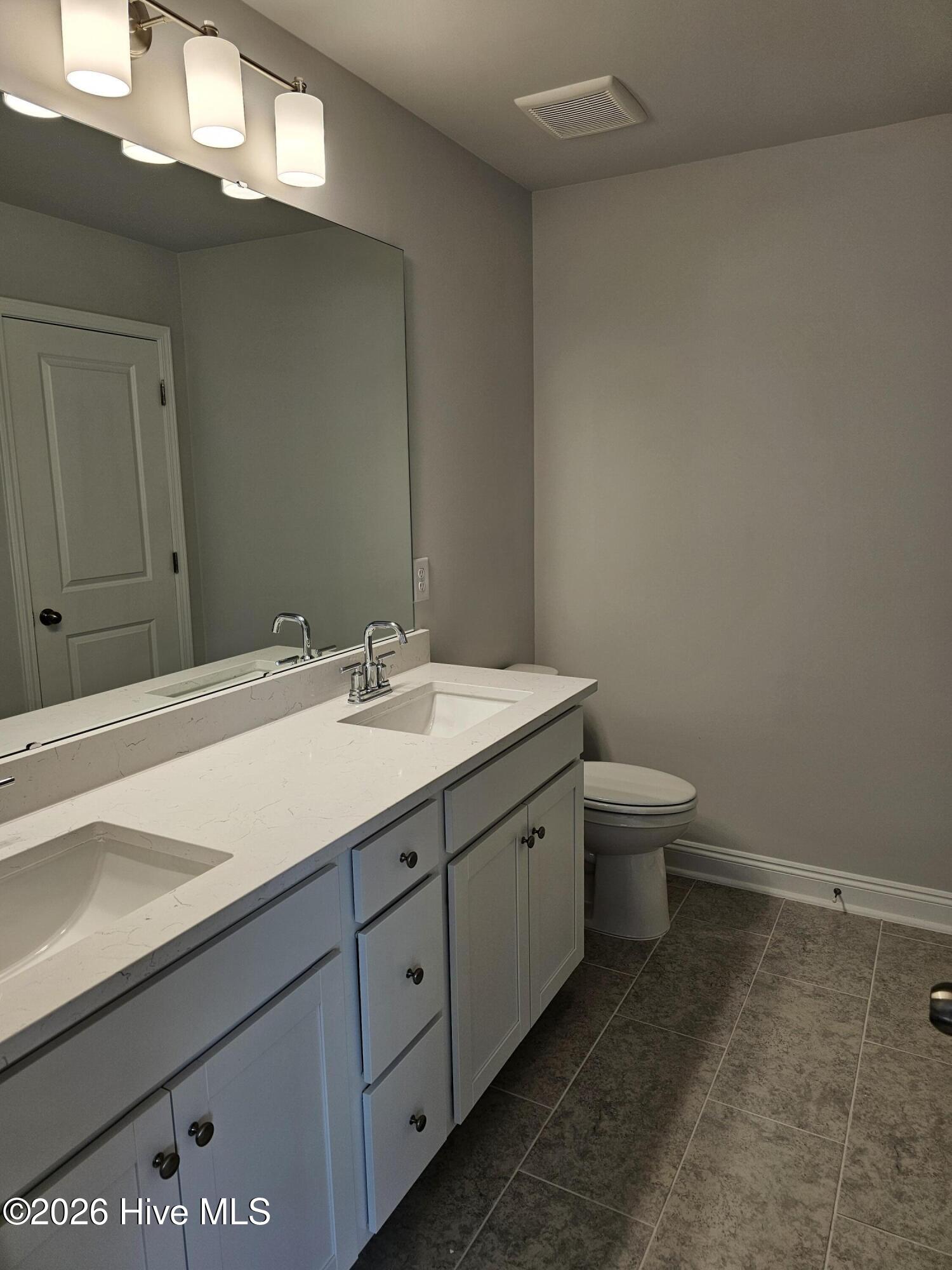 562 Glitter Bay Loop Property Photo 13
