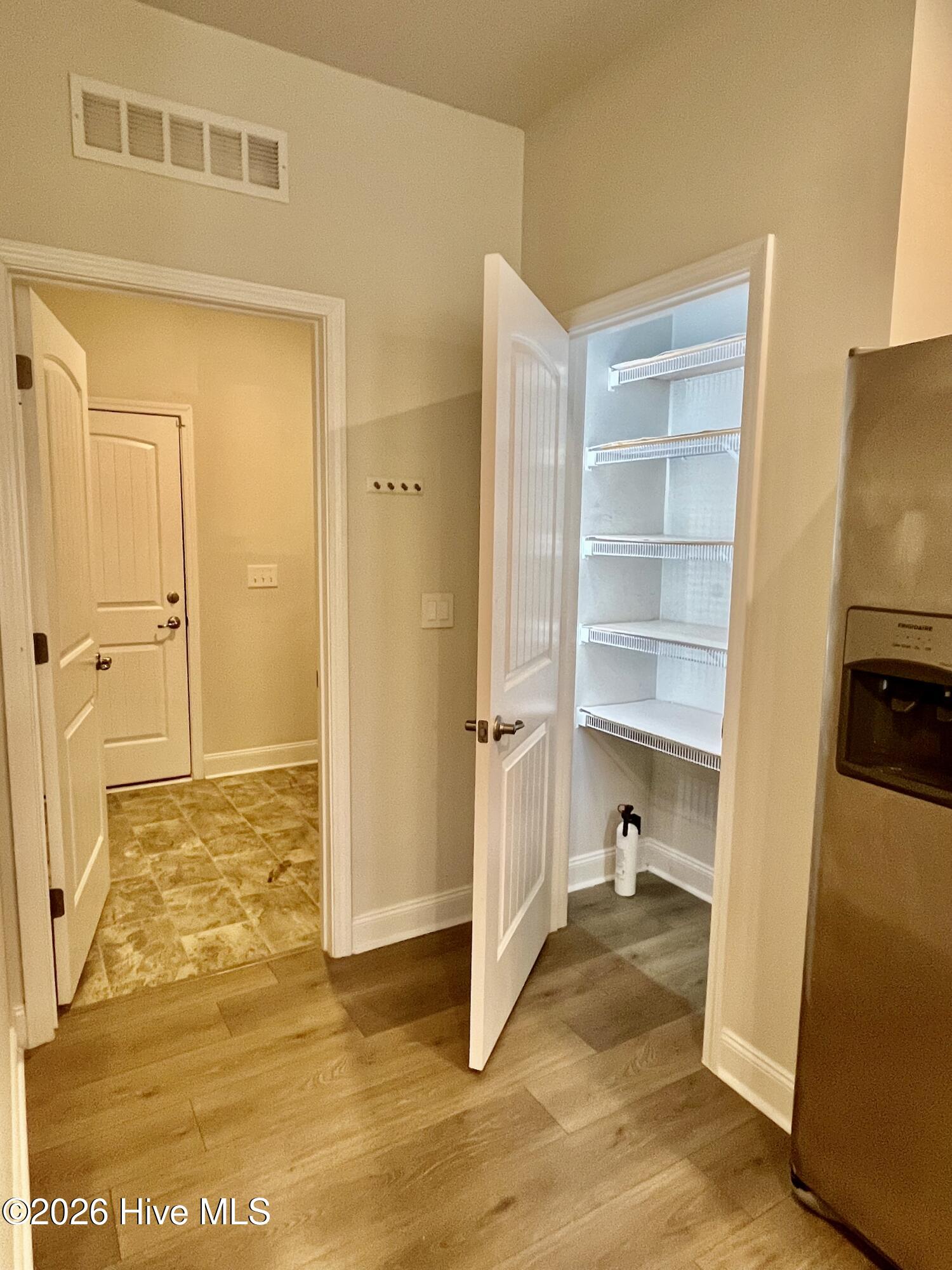 208 S Merganser Drive Property Photo 22