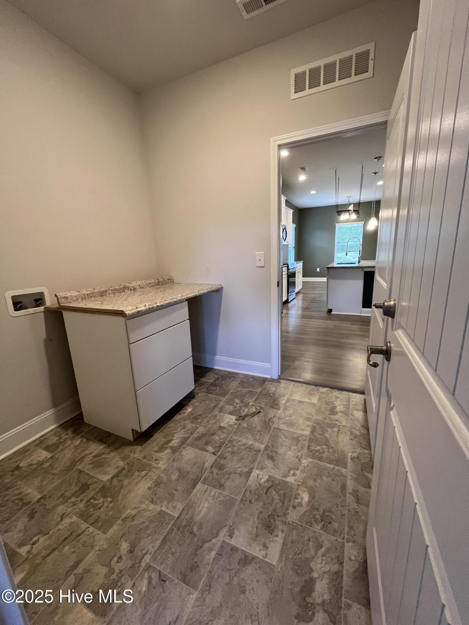 208 S Merganser Drive Property Photo 23