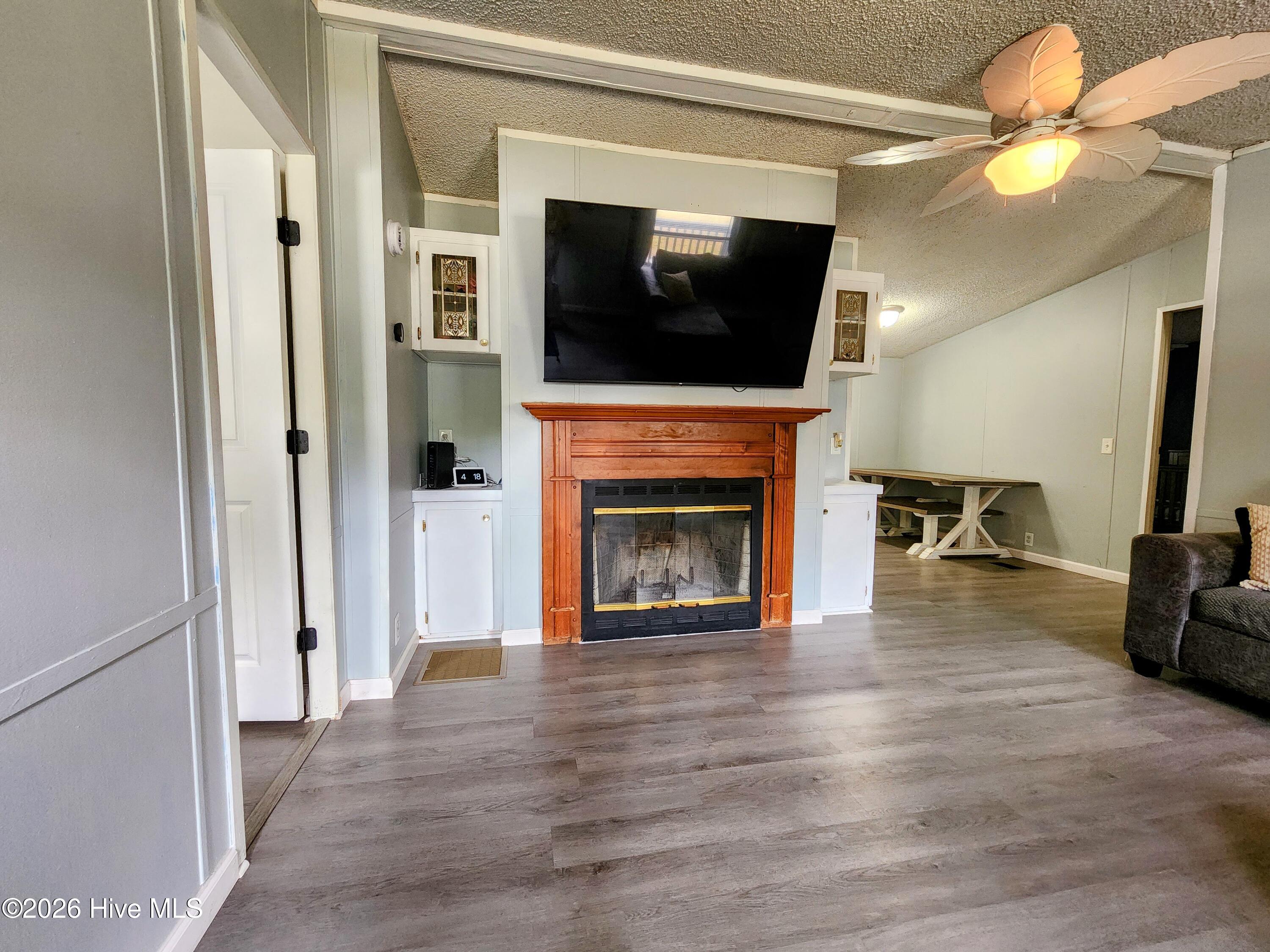 623 Sandy Bluff Drive Sw Property Photo 4