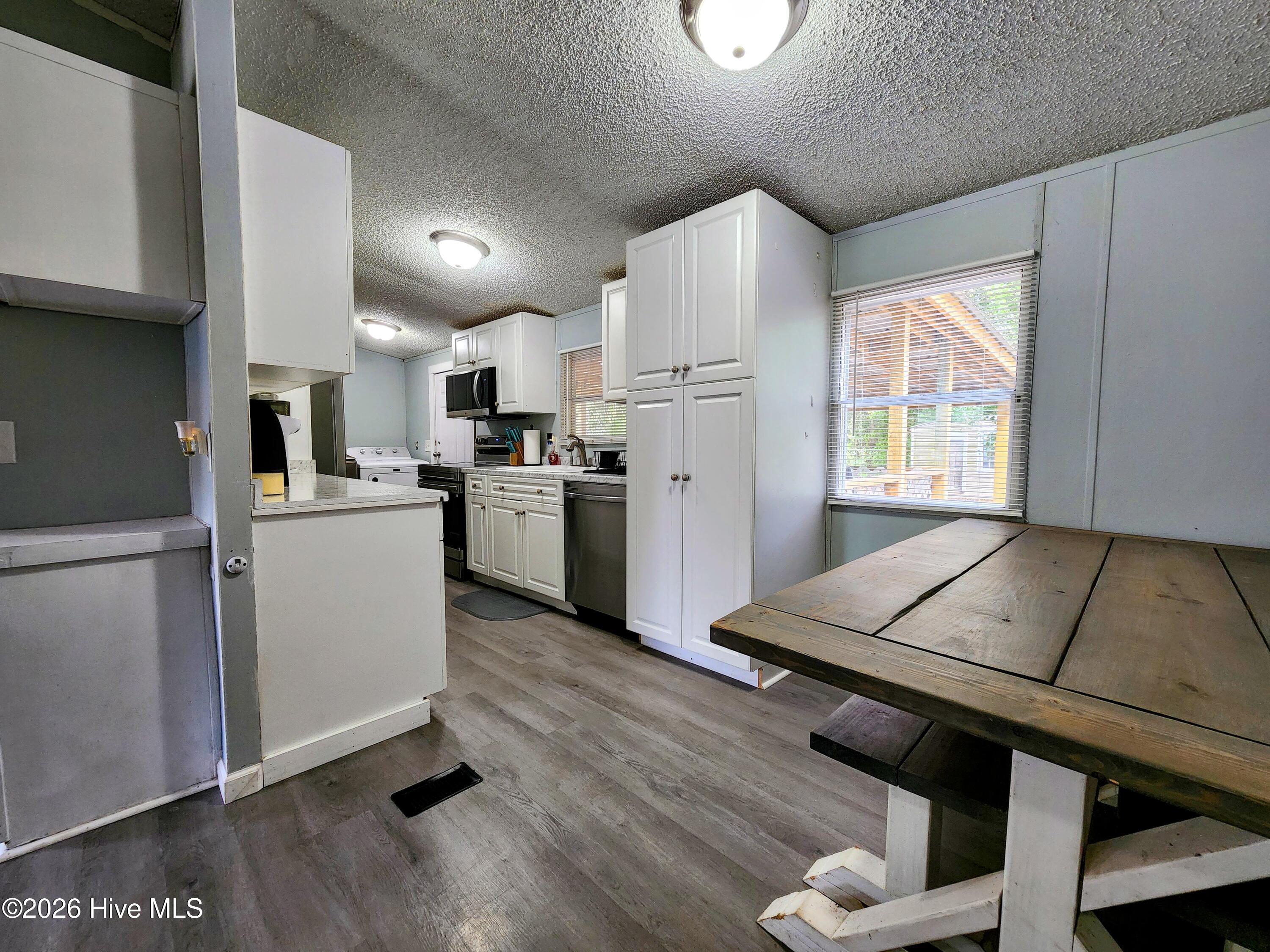623 Sandy Bluff Drive Sw Property Photo 5