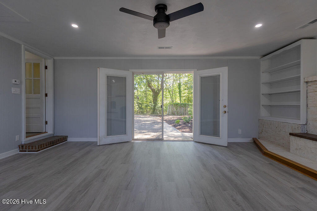 503 Castleton Drive Property Photo 14