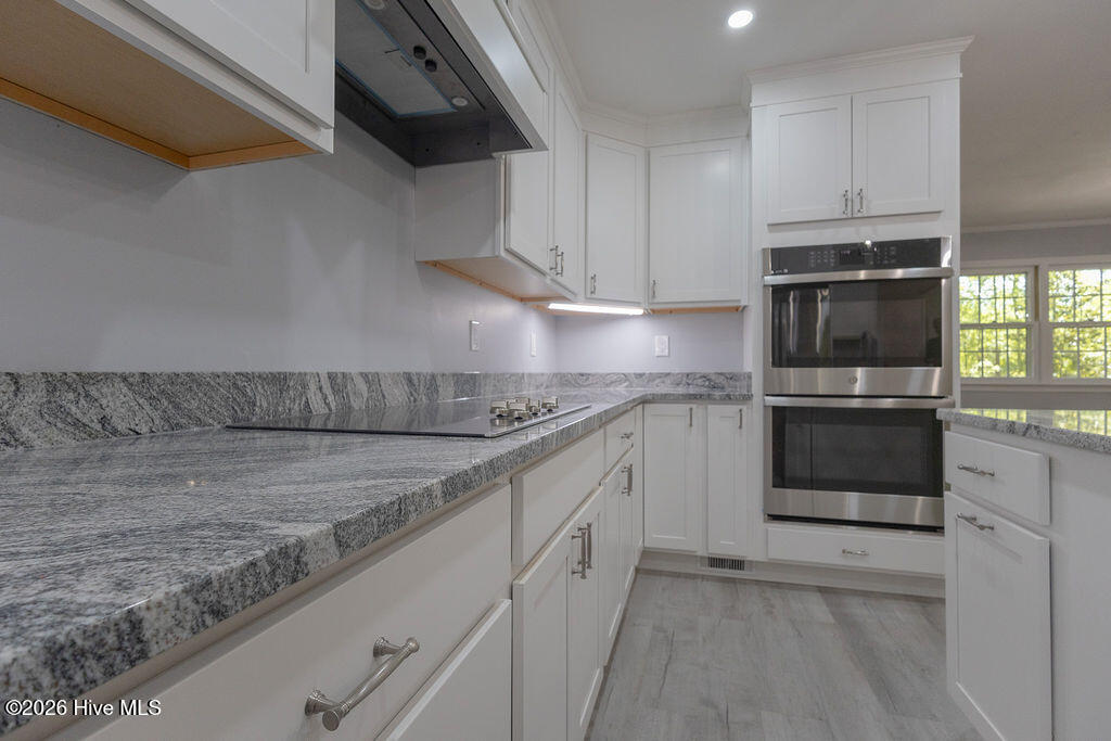 503 Castleton Drive Property Photo 21