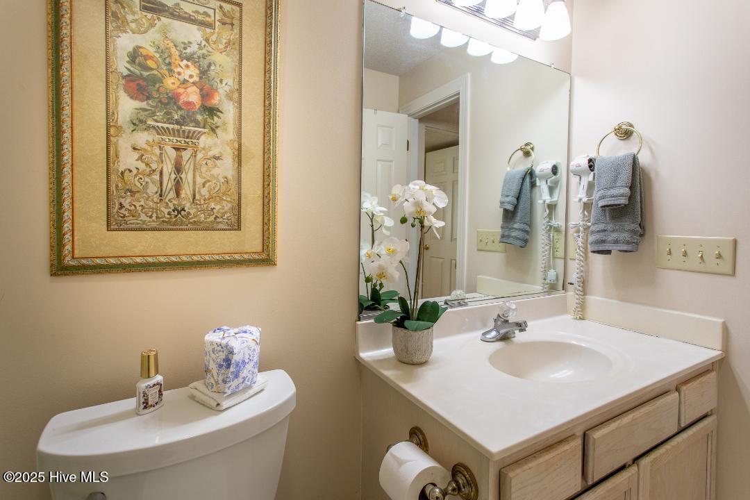 422 Albemarle Boulevard Apt 12c Property Photo 20