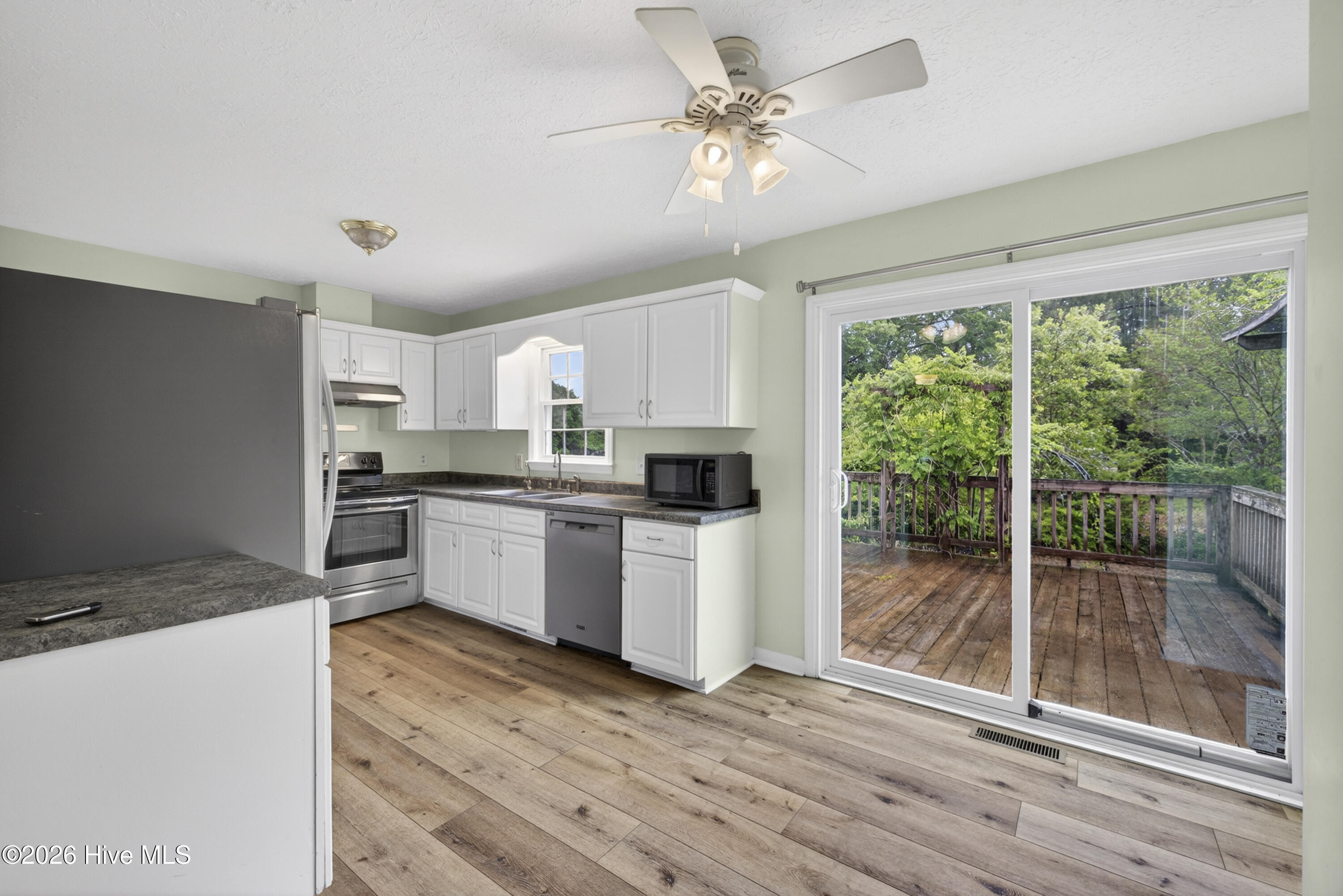 604 Augusta Avenue Property Photo 12