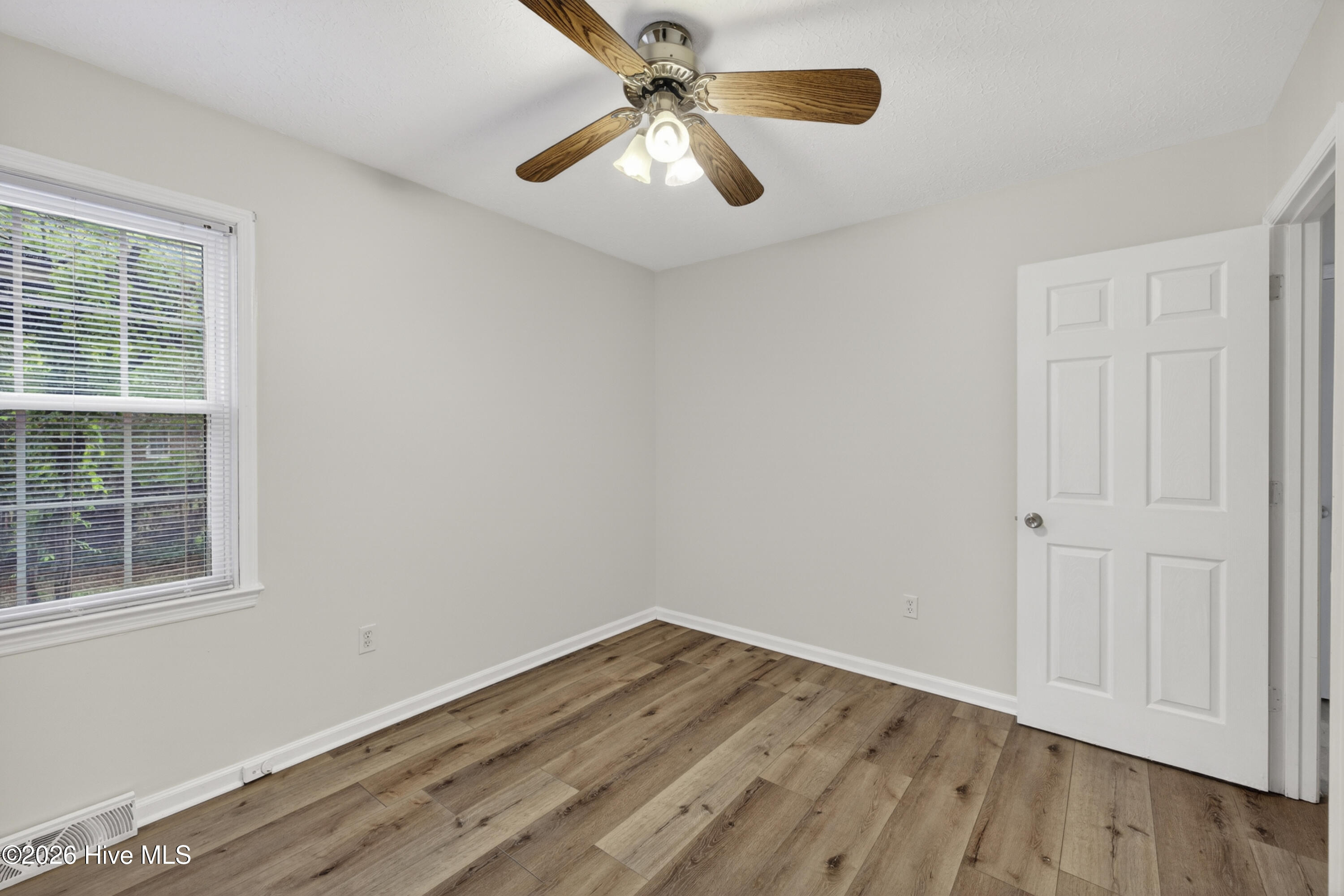 604 Augusta Avenue Property Photo 25