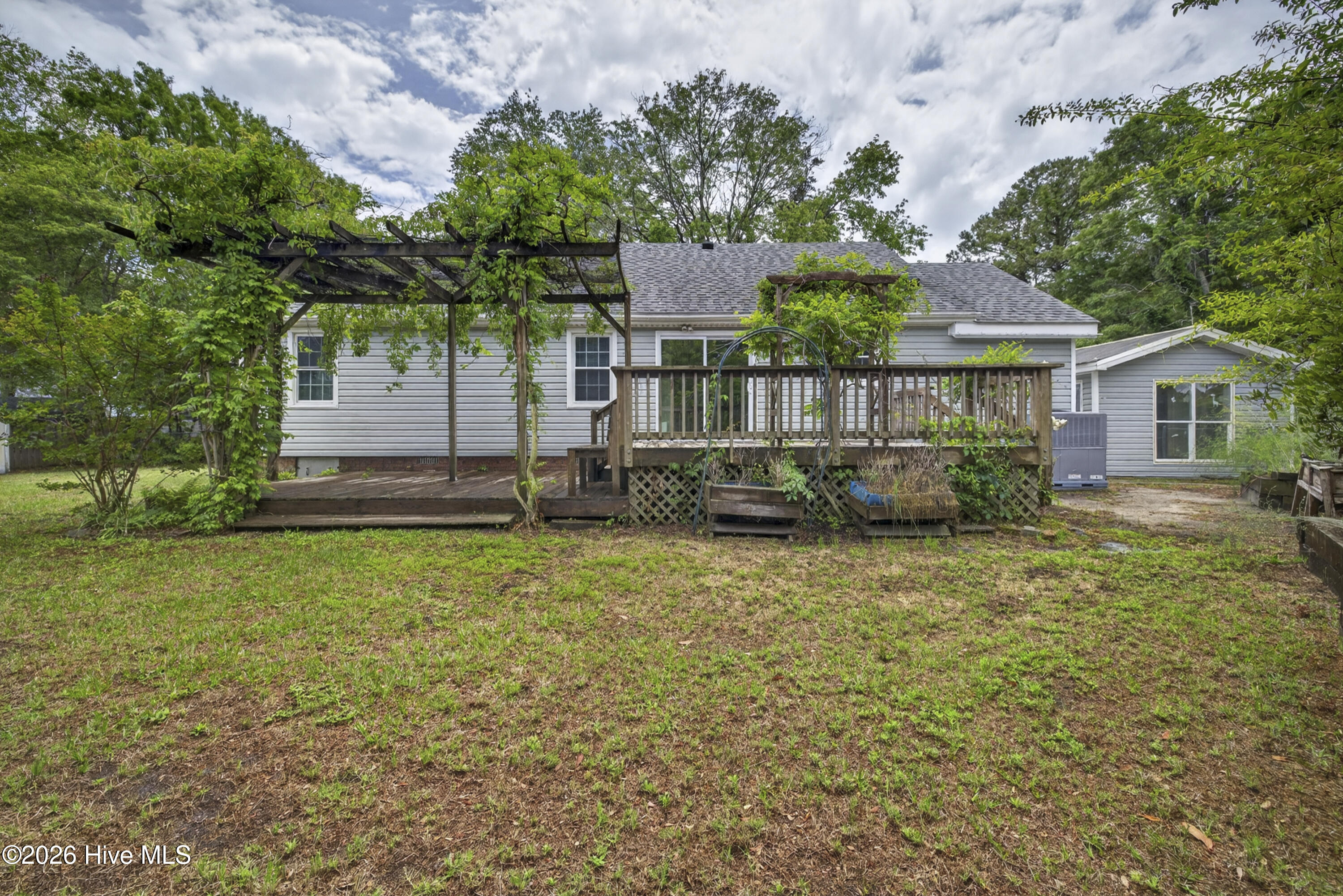 604 Augusta Avenue Property Photo 37