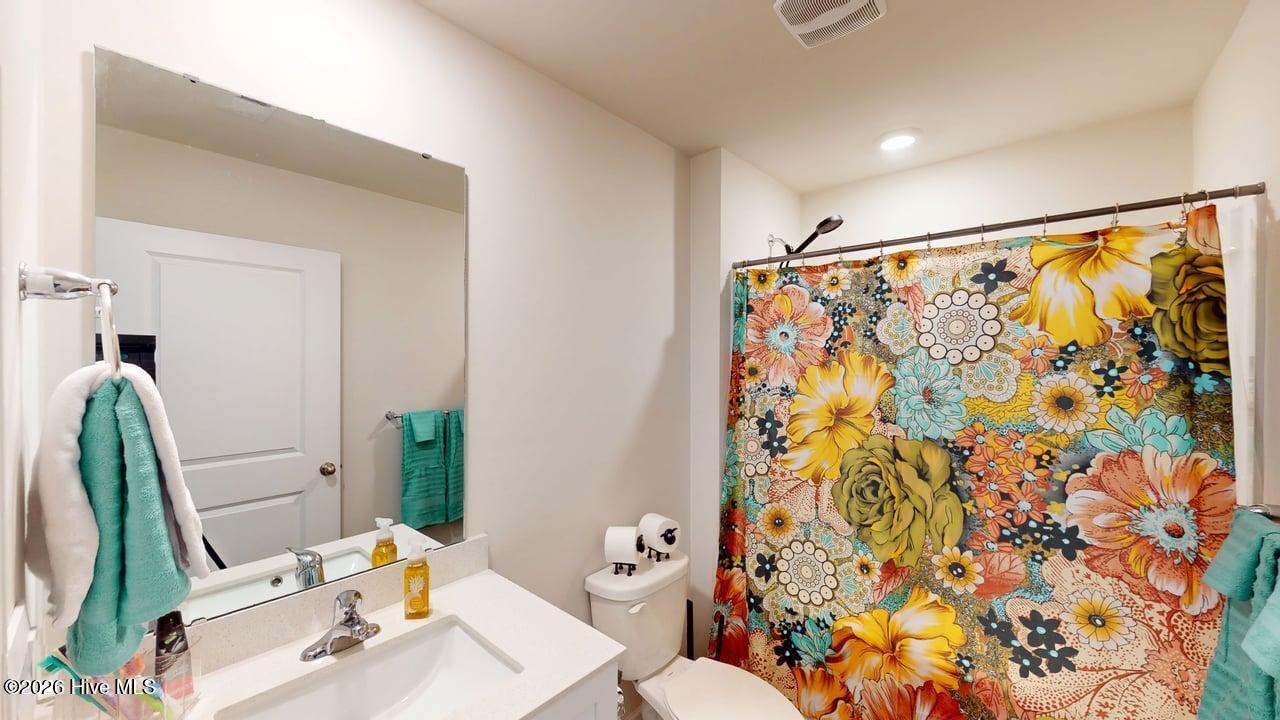 205 Grove Lane Property Photo 6
