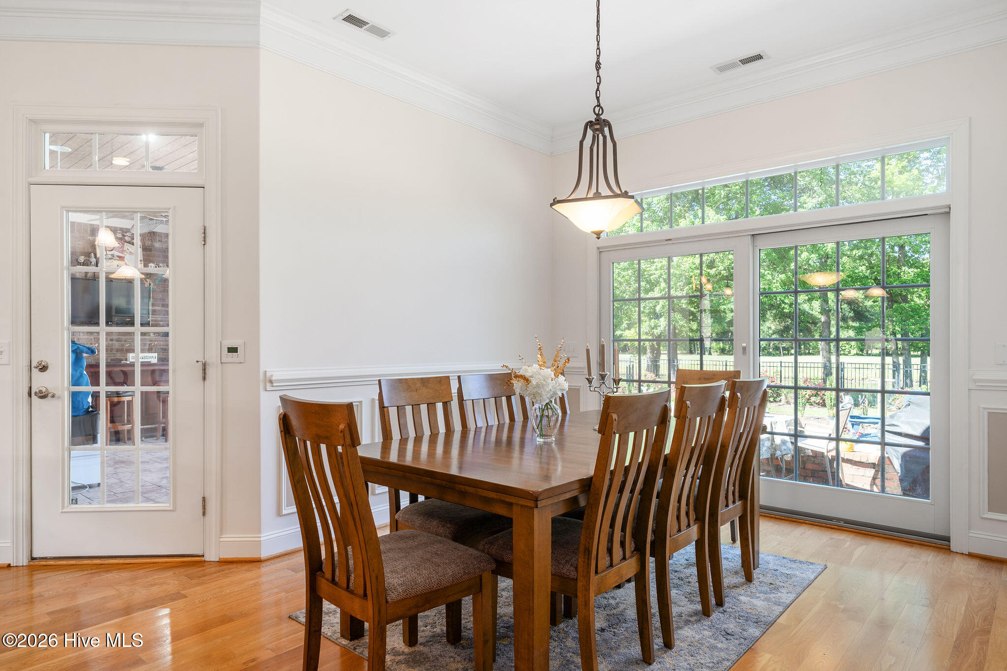 152 E Winding Way Property Photo 18