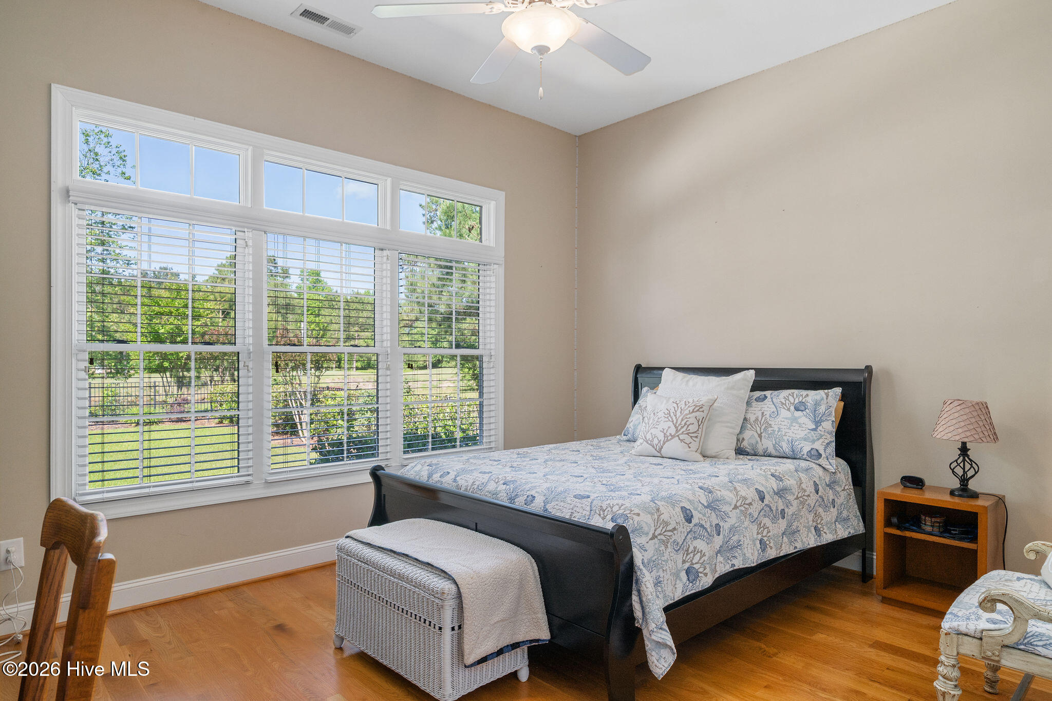152 E Winding Way Property Photo 24