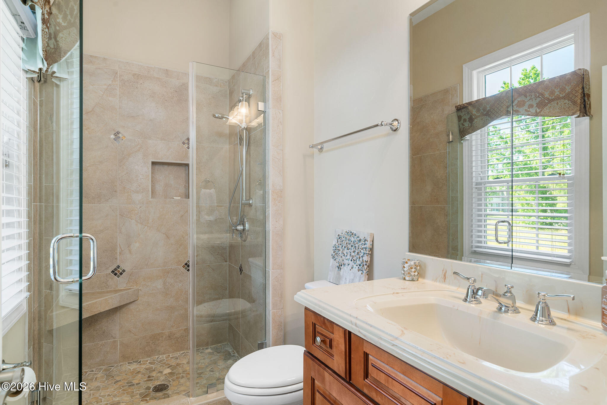 152 E Winding Way Property Photo 25
