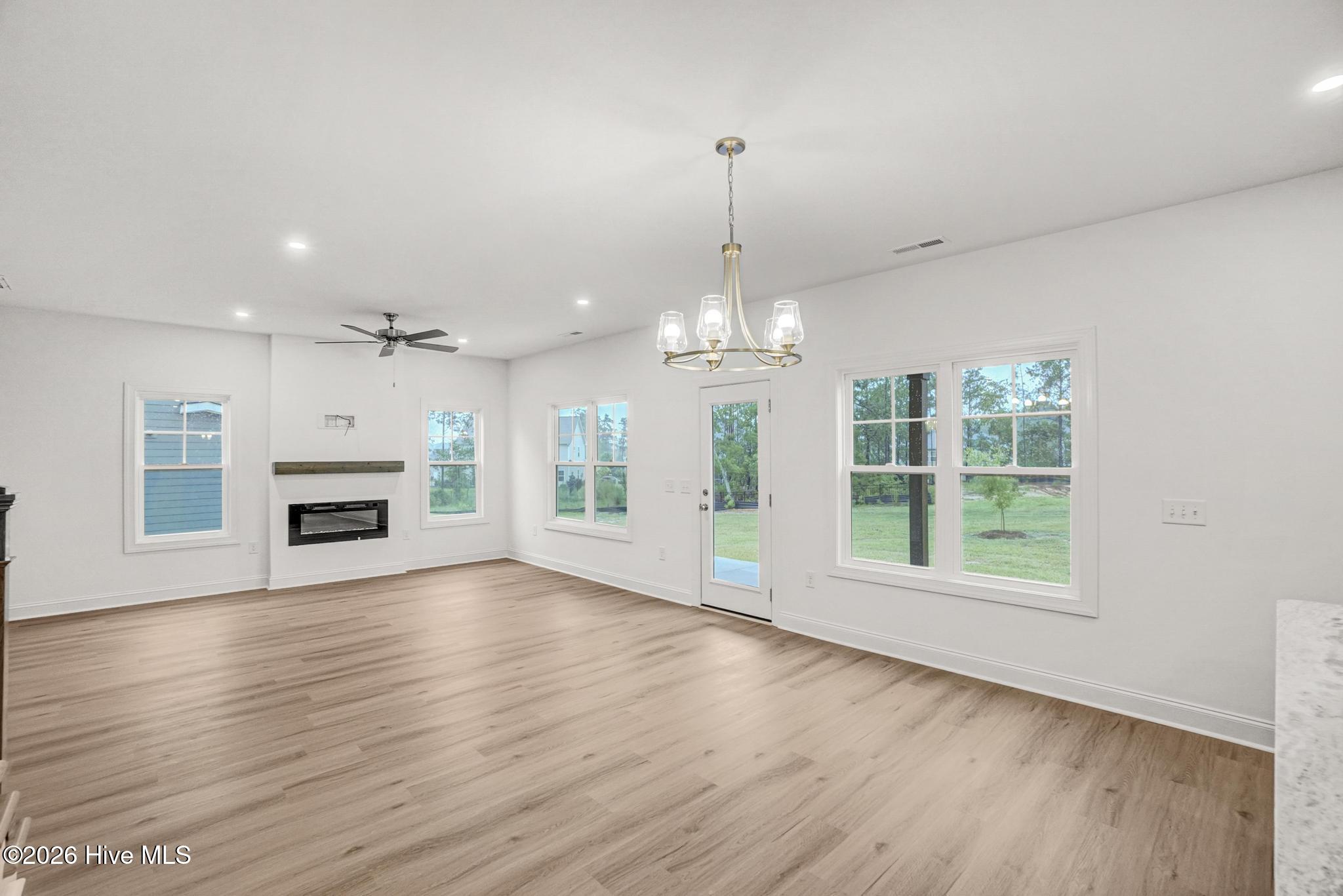 420 Albion Court Property Photo 15