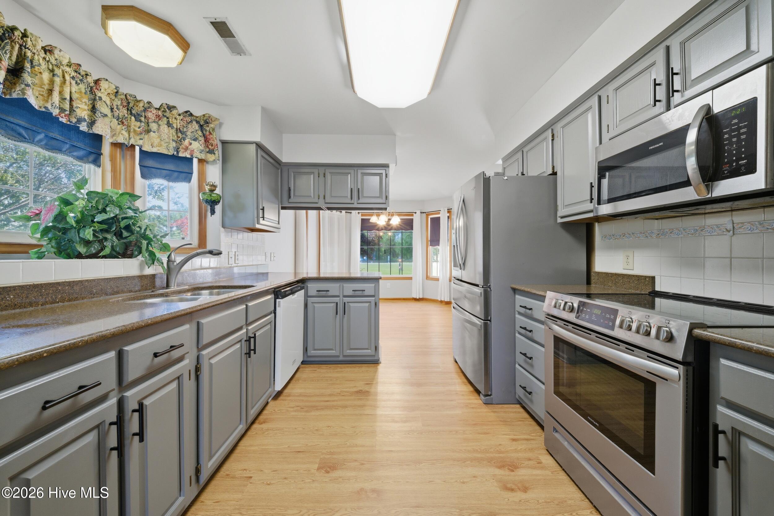 136 Simpson Road Property Photo 15