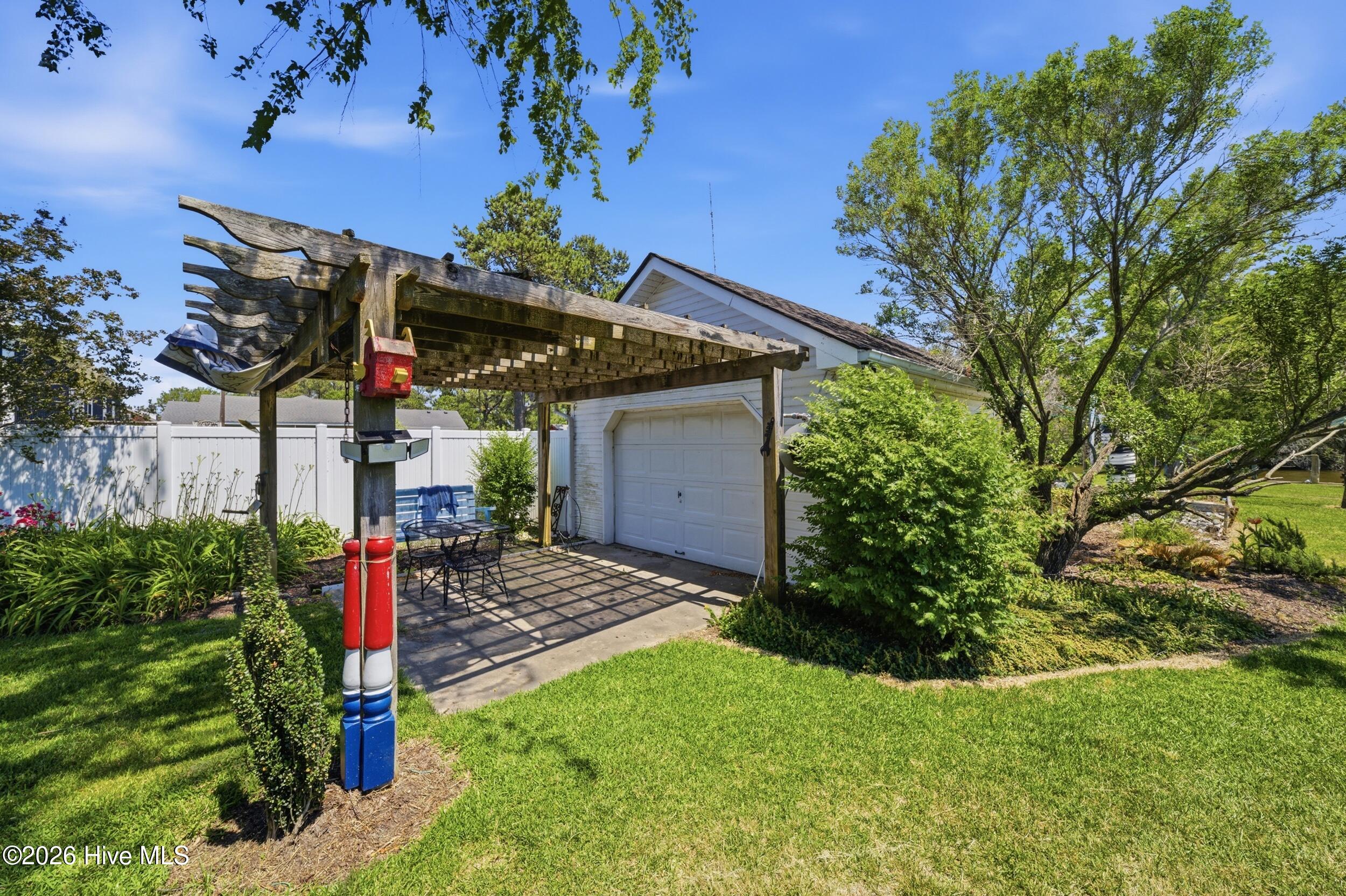 136 Simpson Road Property Photo 31