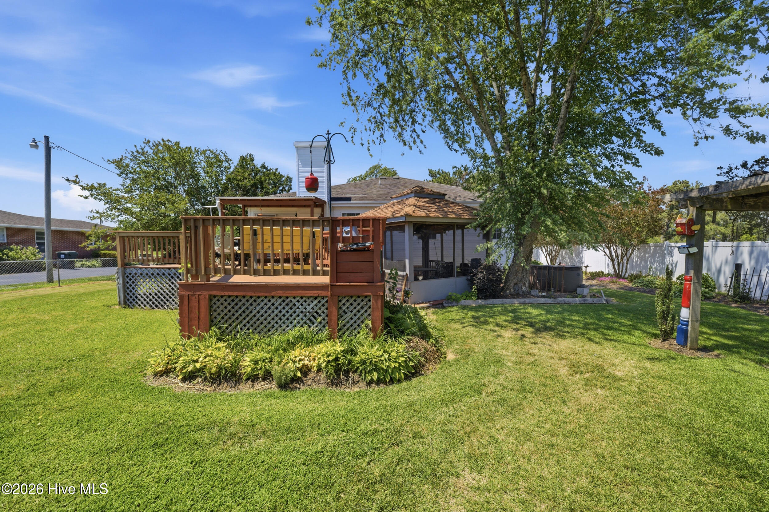 136 Simpson Road Property Photo 35