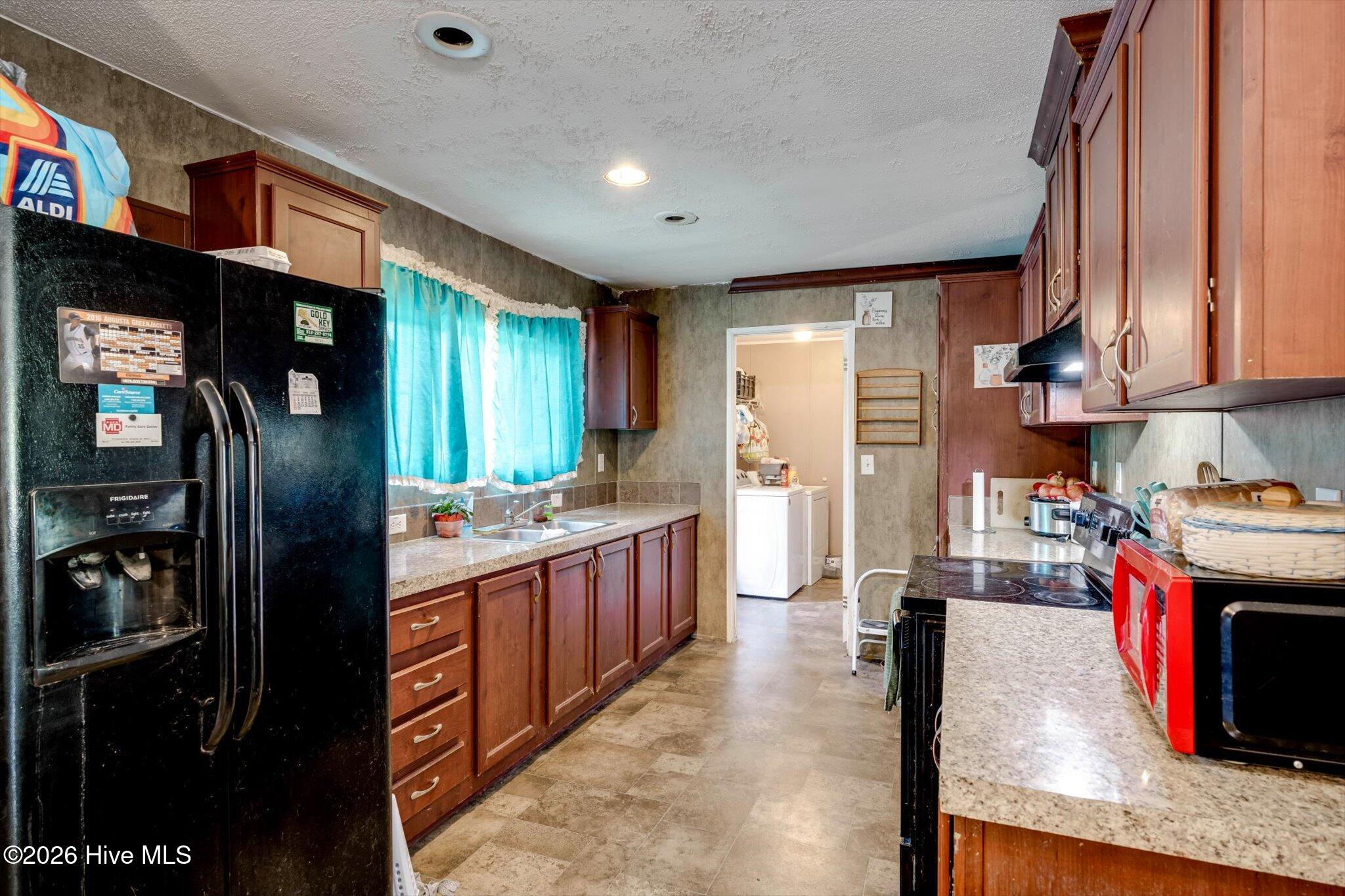 783 Done Roven Road Property Photo 8