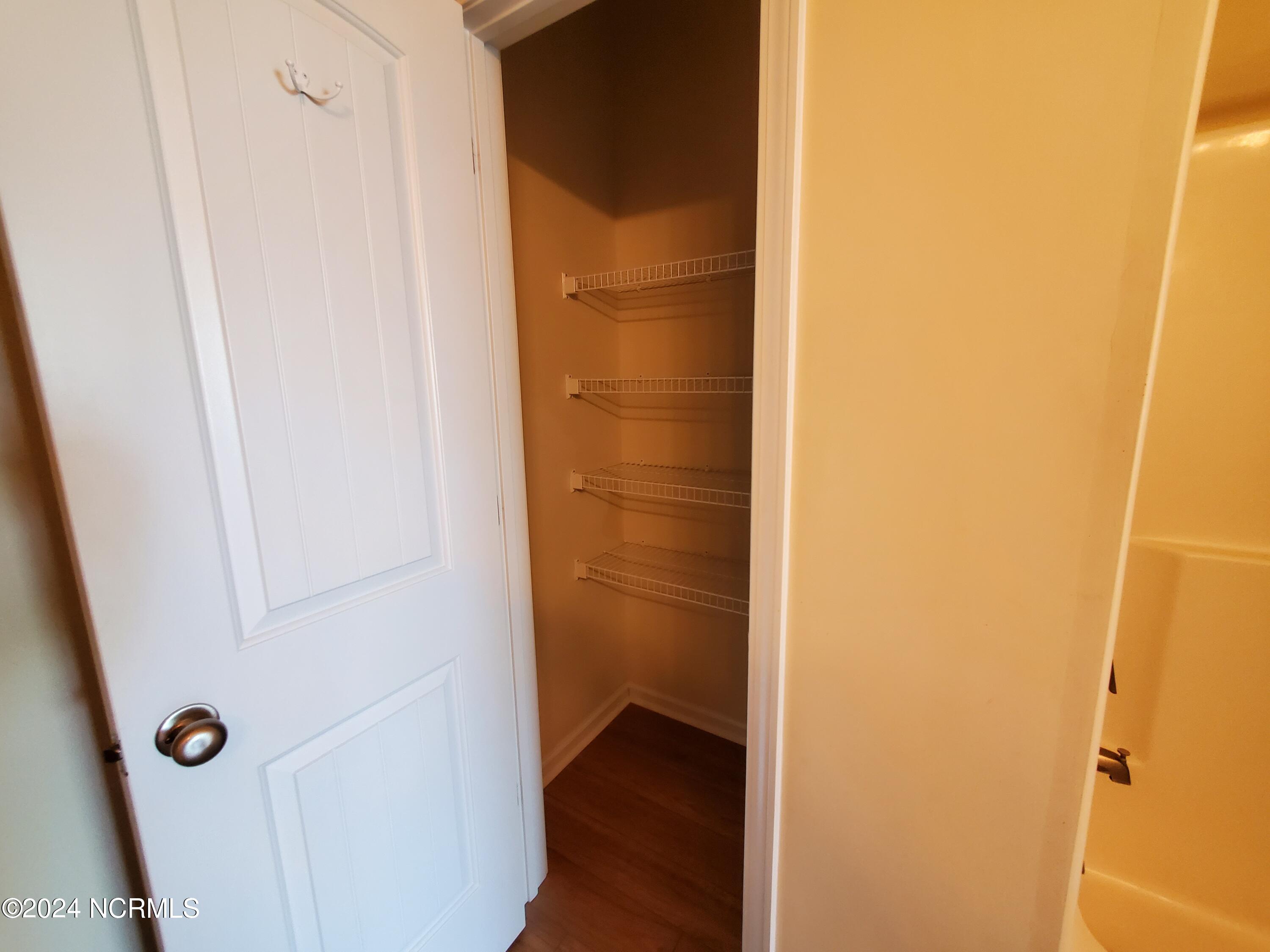 326 Cedar Island Trail Property Photo 11