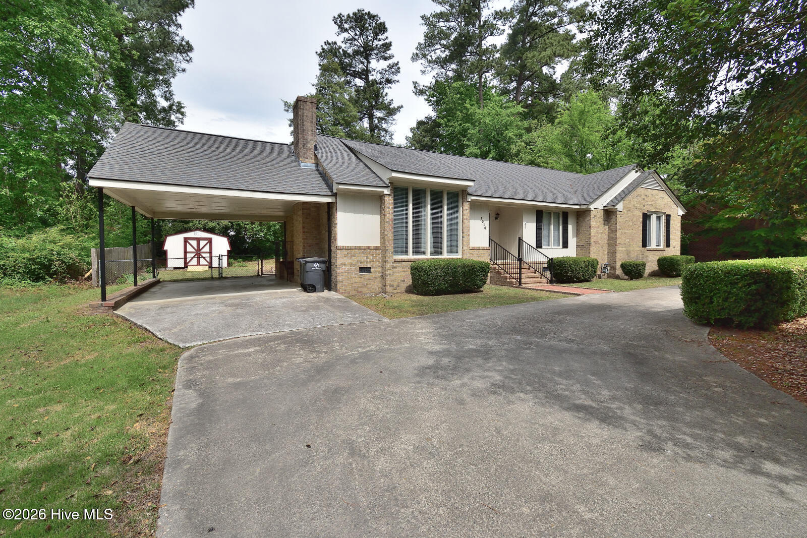 1016 Niblick Drive Property Photo 2