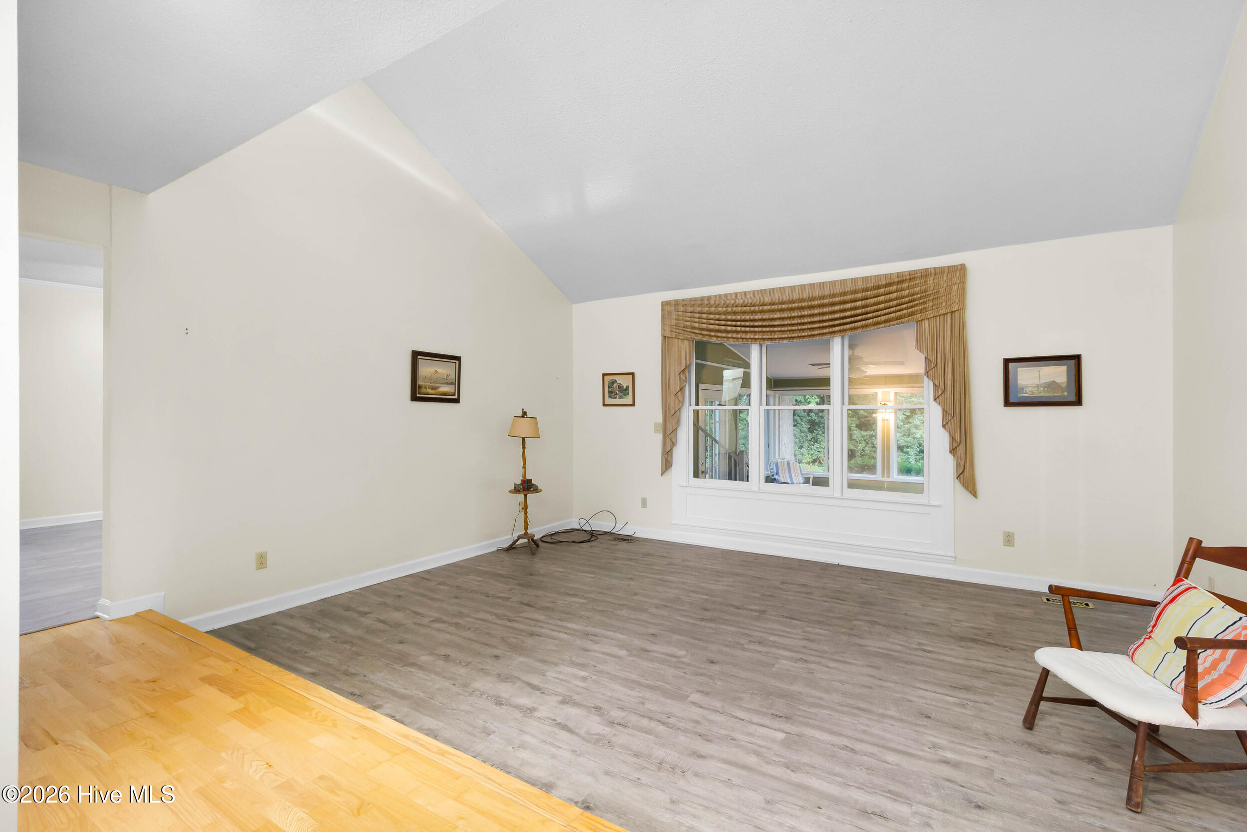 1106 Caracara Drive Property Photo 3