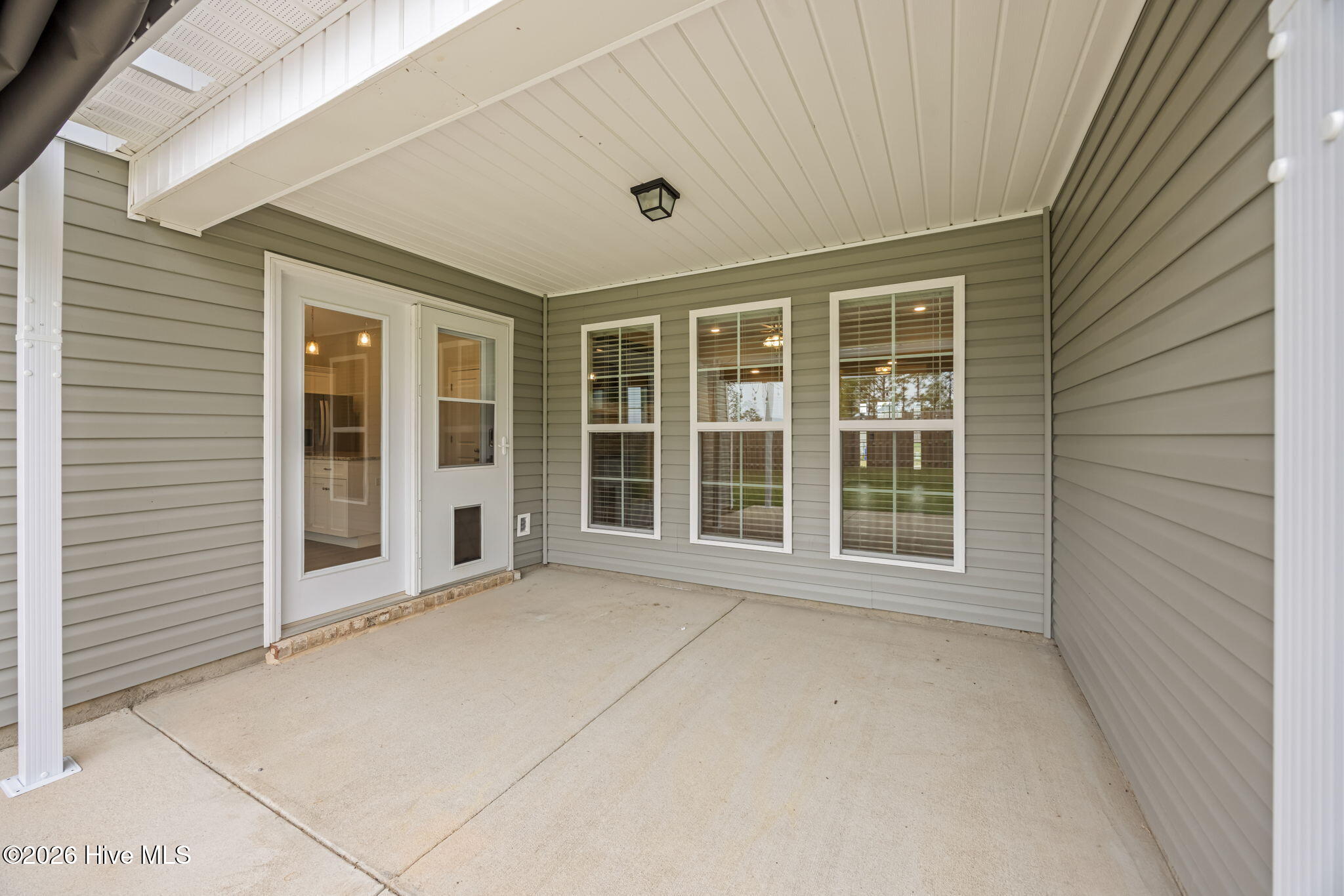 214 Sutton Court Property Photo 45