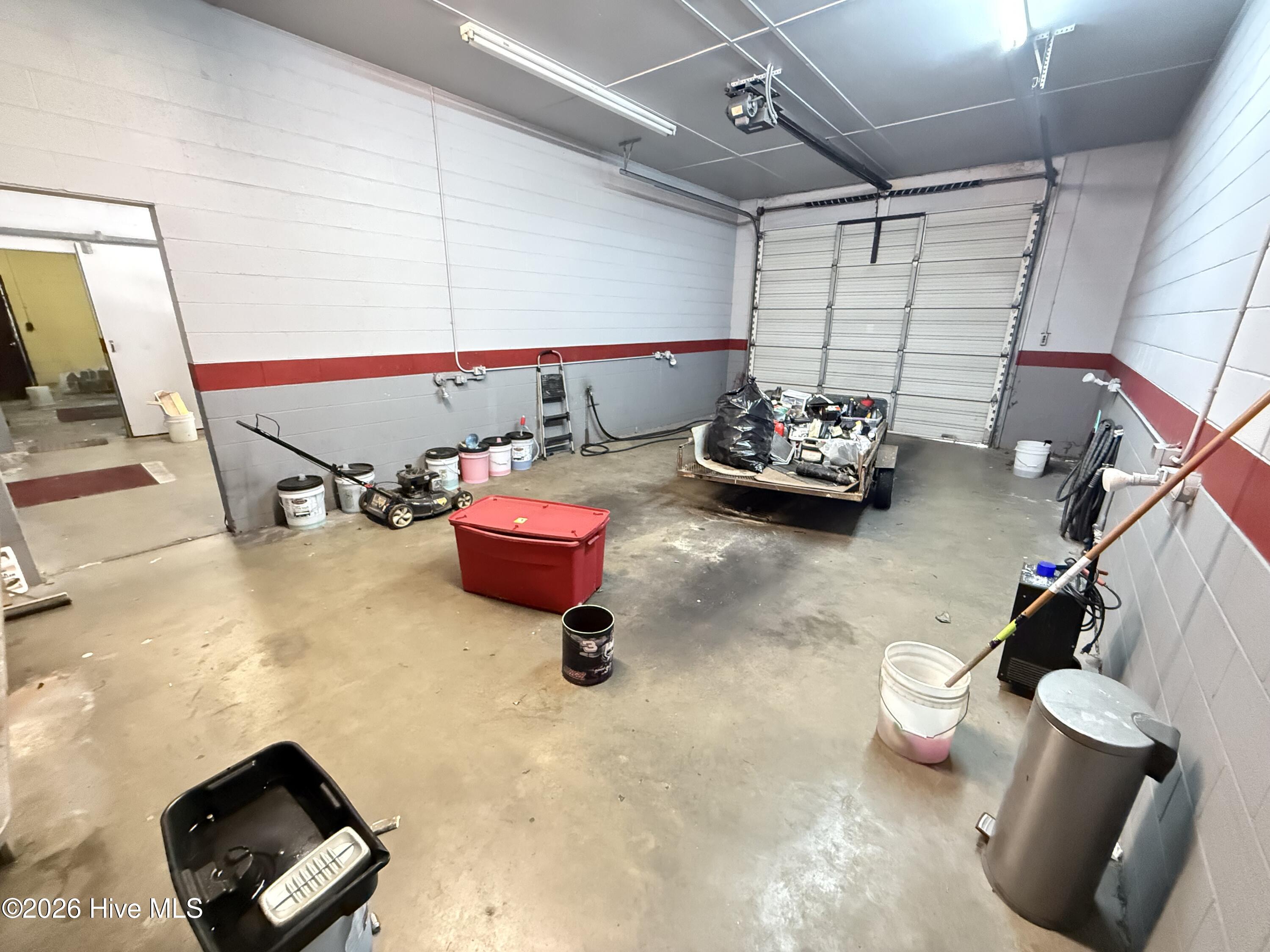 906 N Breazeale Avenue Property Photo 11