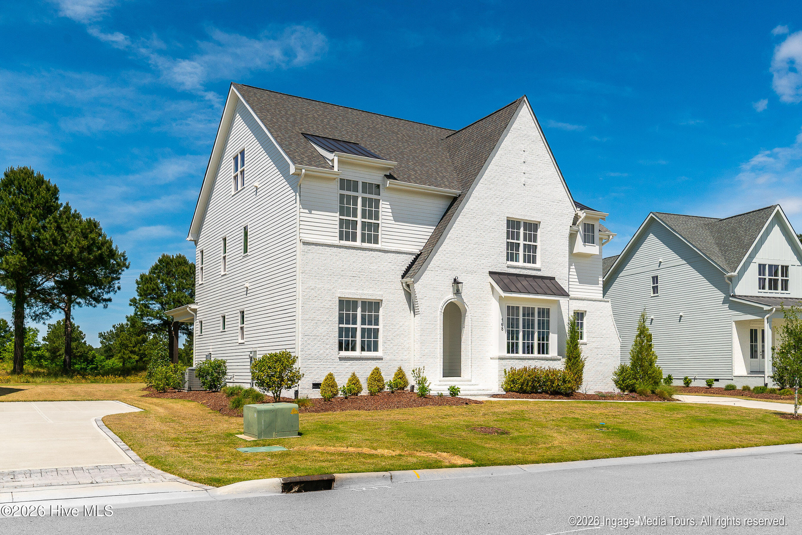 168 Pine Tree Point Property Photo 2