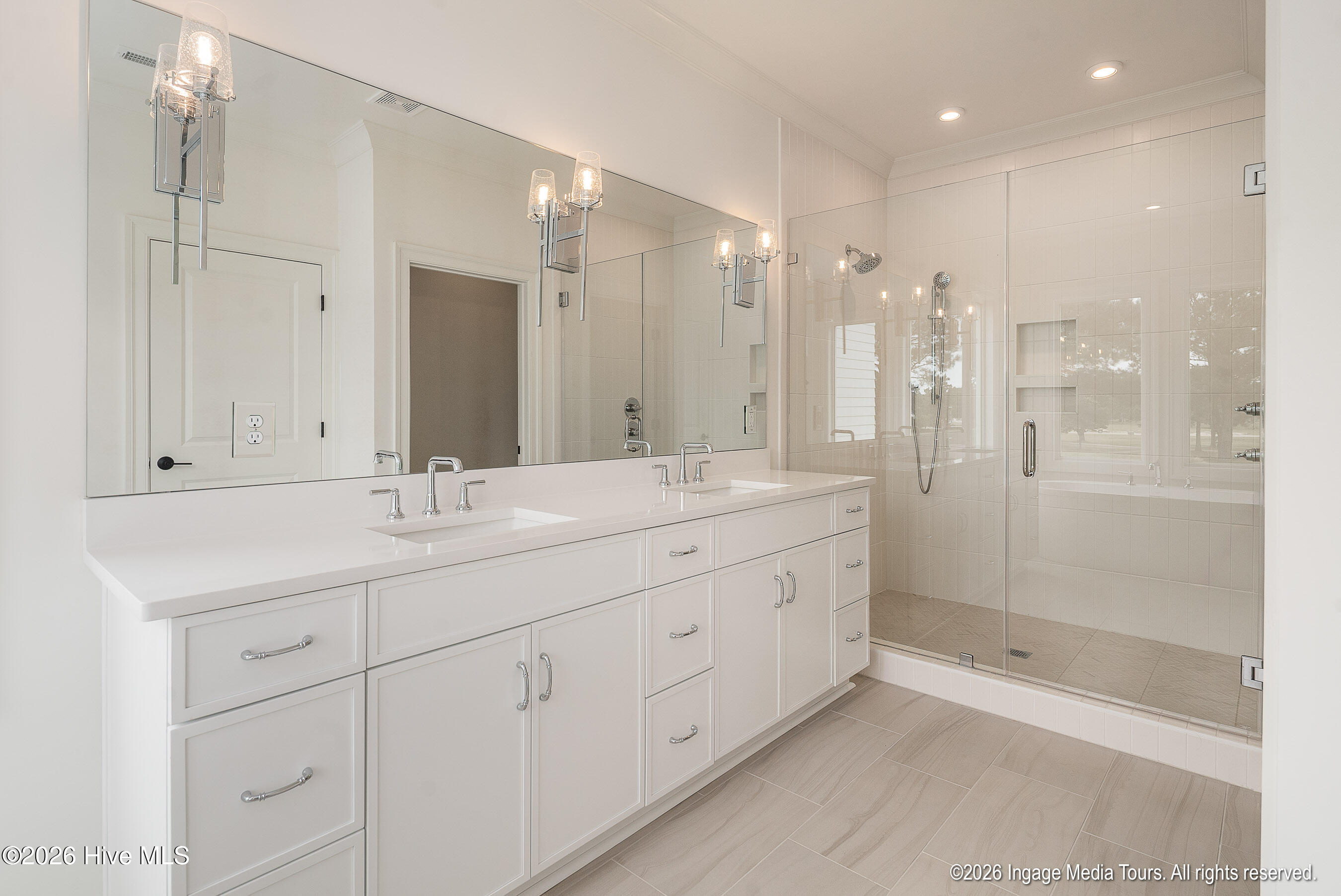 168 Pine Tree Point Property Photo 24