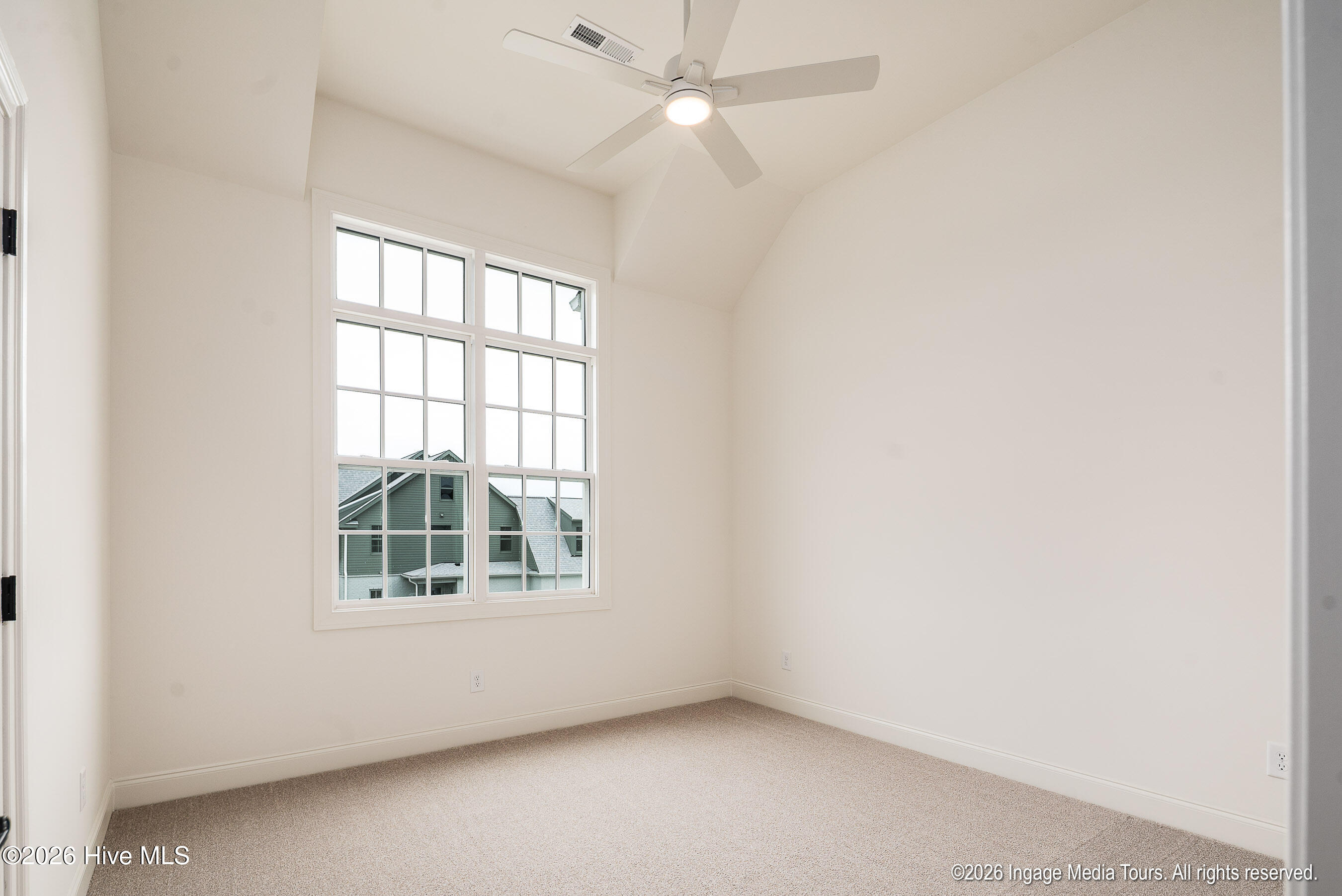 168 Pine Tree Point Property Photo 37