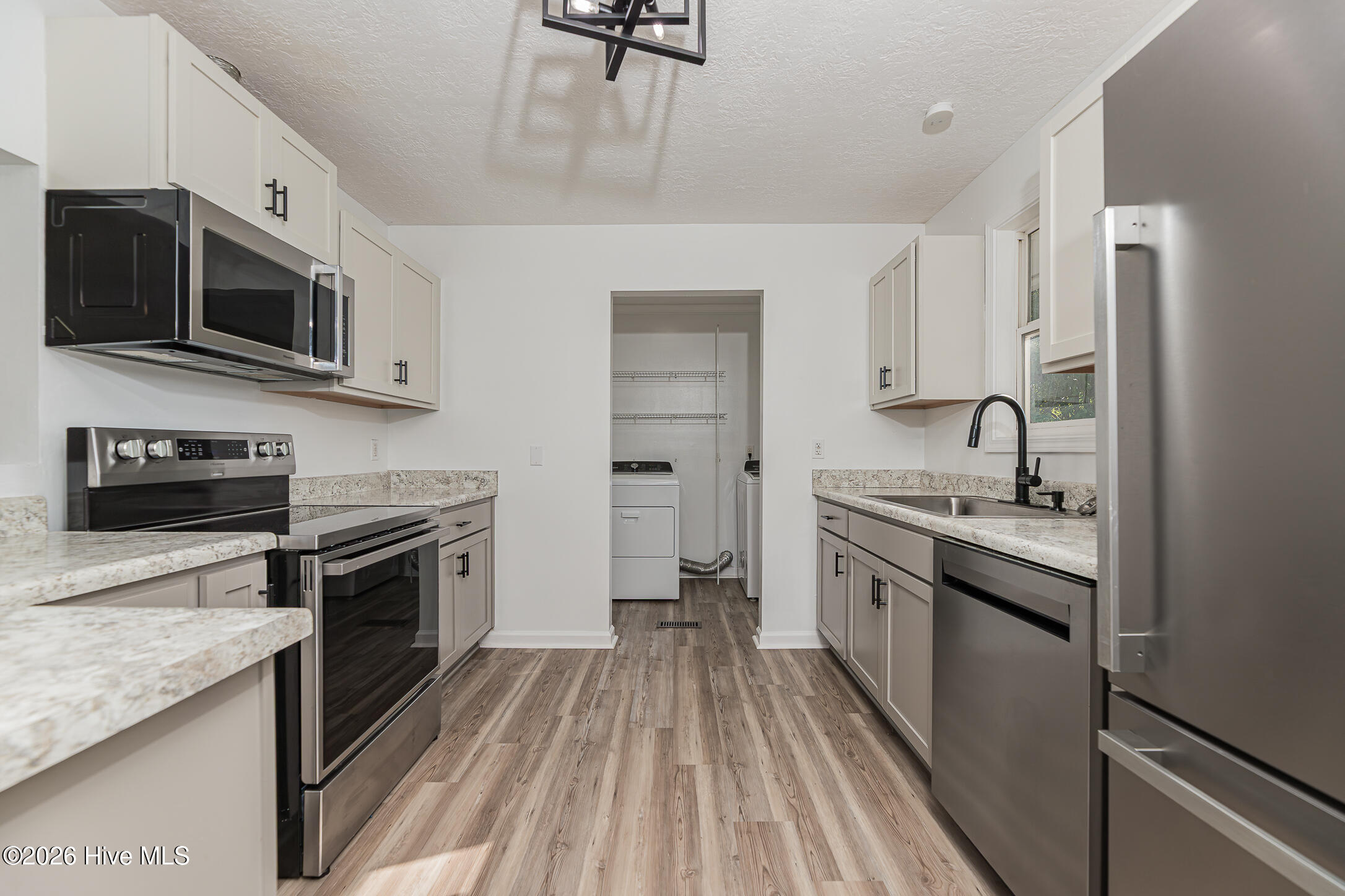 1009 River Street Property Photo 20