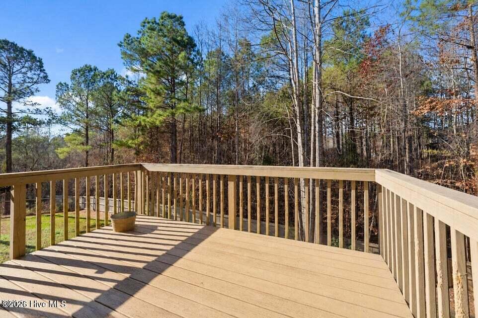 94 Diamond Creek Drive Property Photo 12