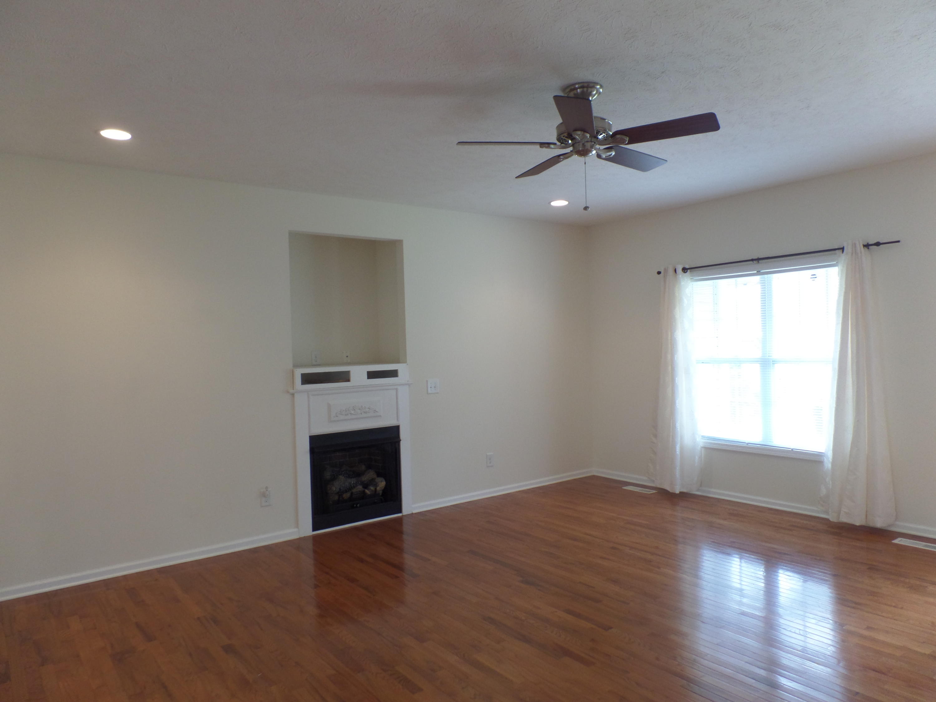 9 Remington Lane Property Photo 3
