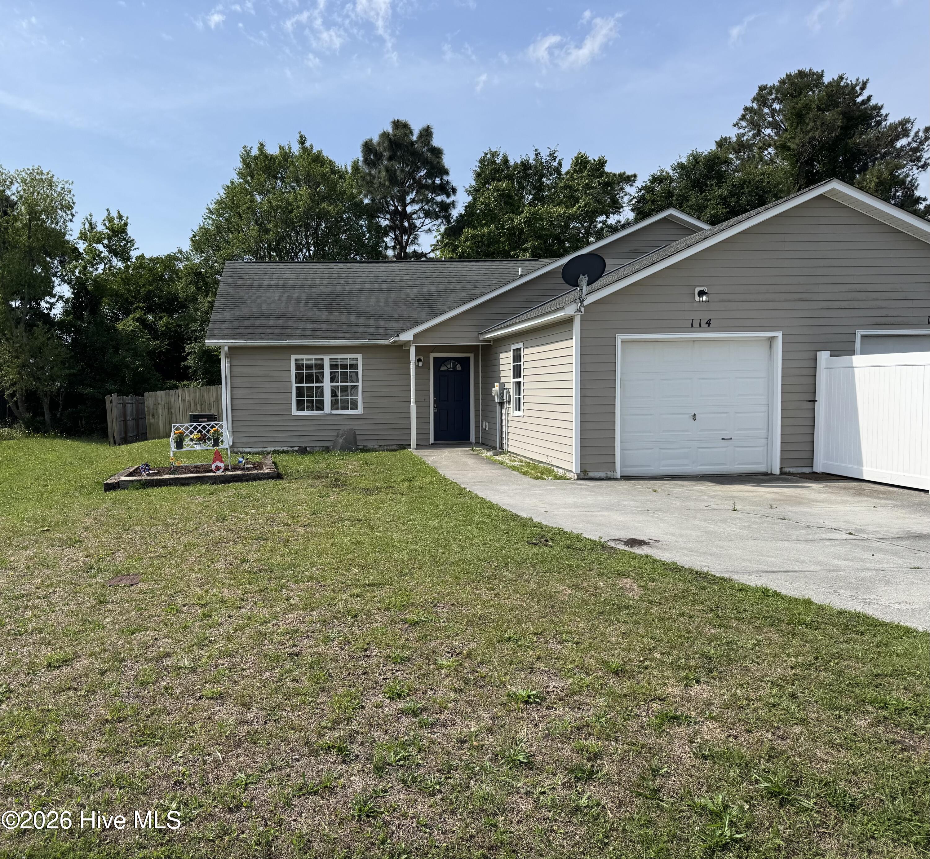 114 Charlton Road Property Photo 1