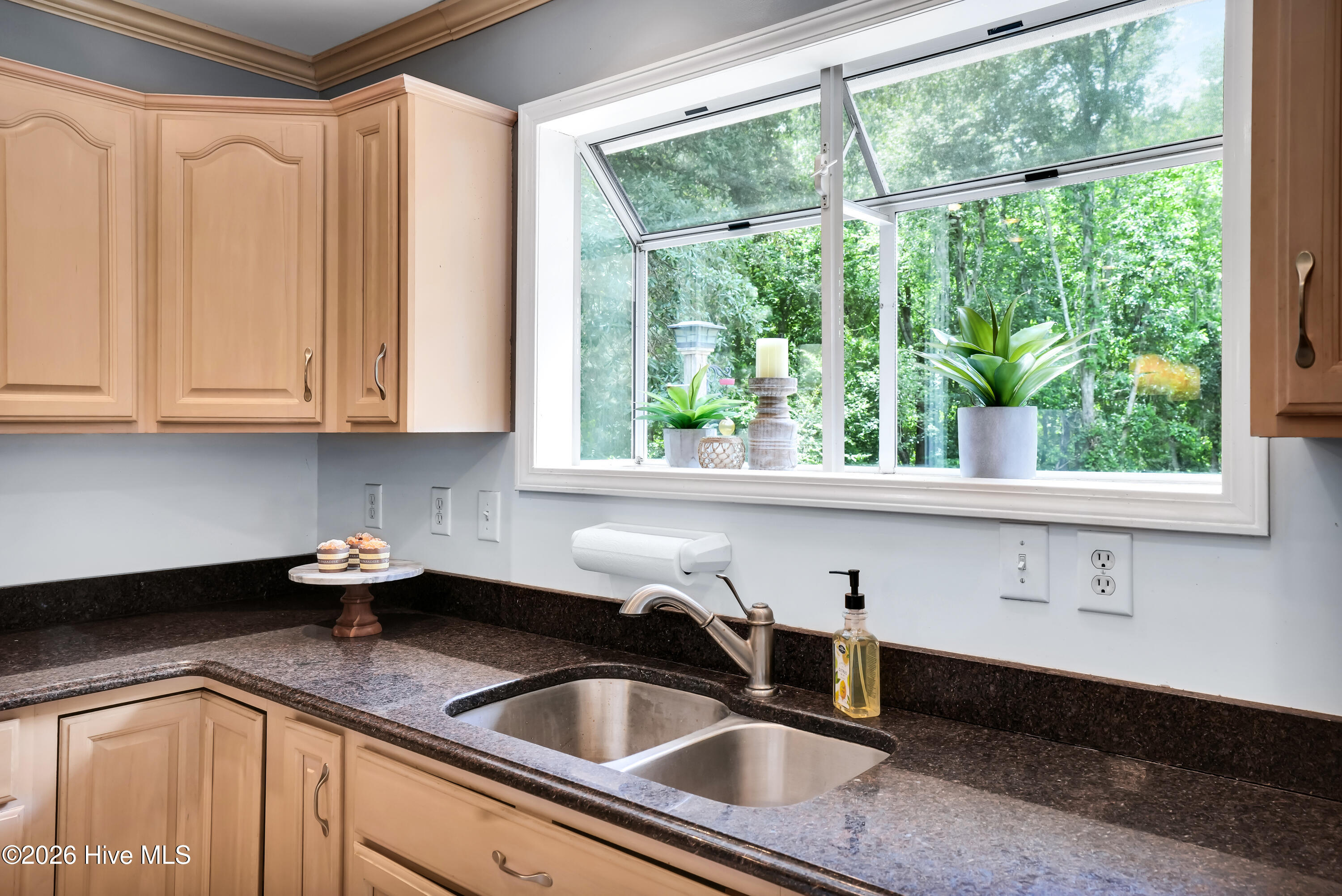 7004 Poplar Knoll Court Property Photo 13