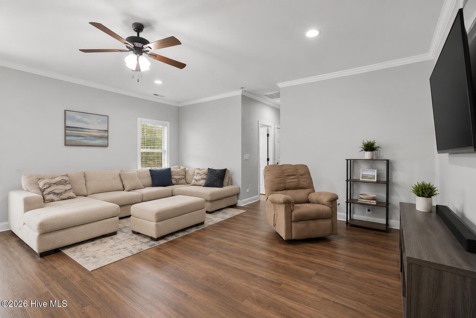 4201 Needmore Road Property Photo 5
